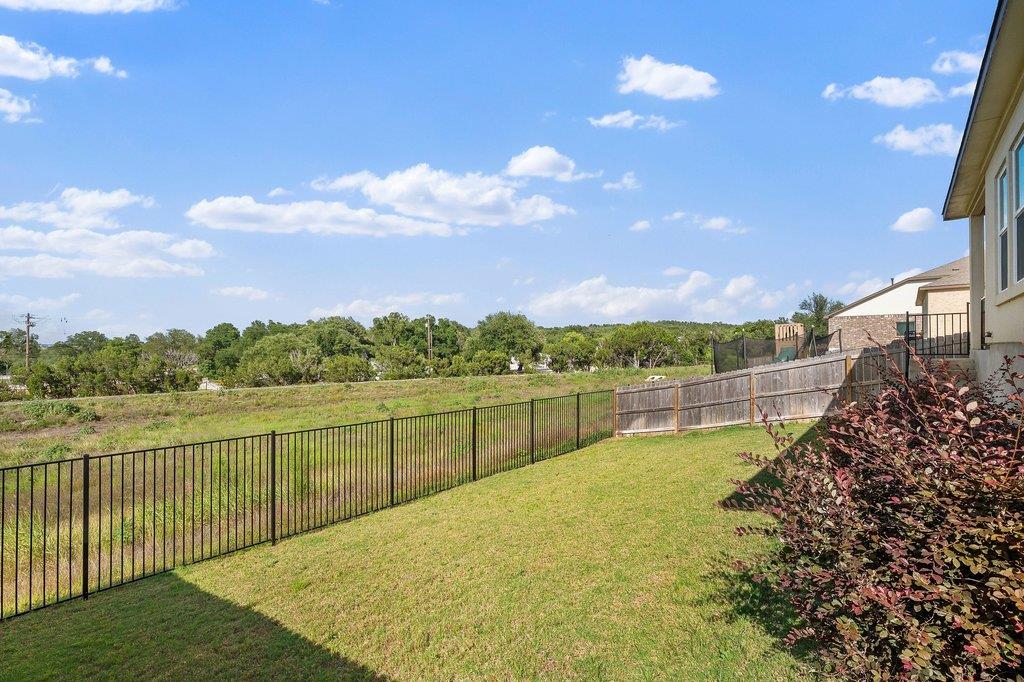 1233 Sweetspire ST