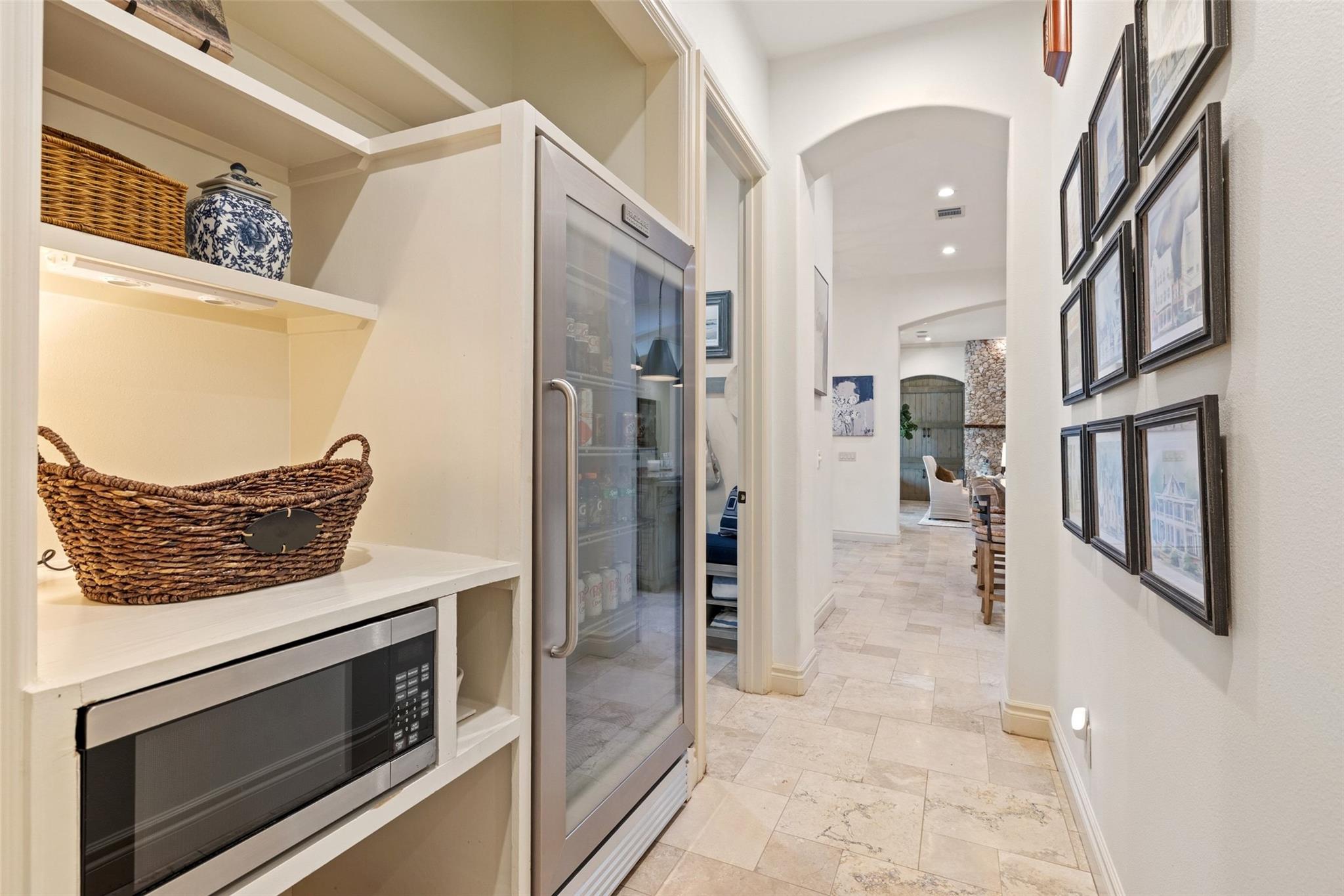 105 Harbor Hill DR
