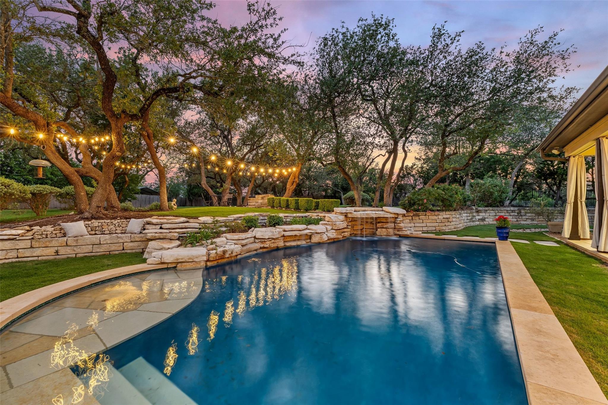 105 Harbor Hill DR
