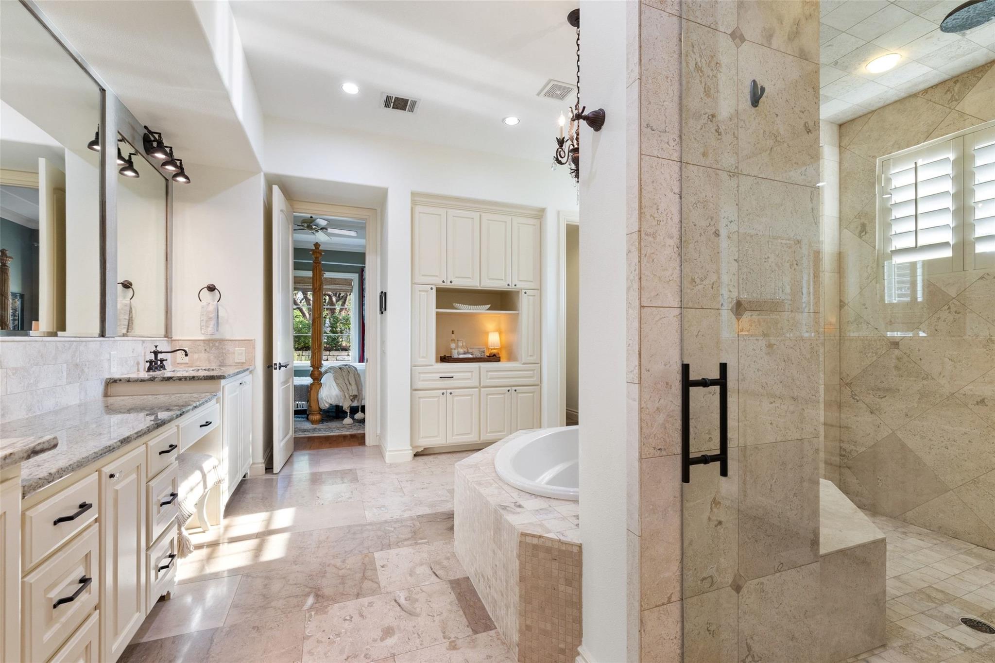 105 Harbor Hill DR