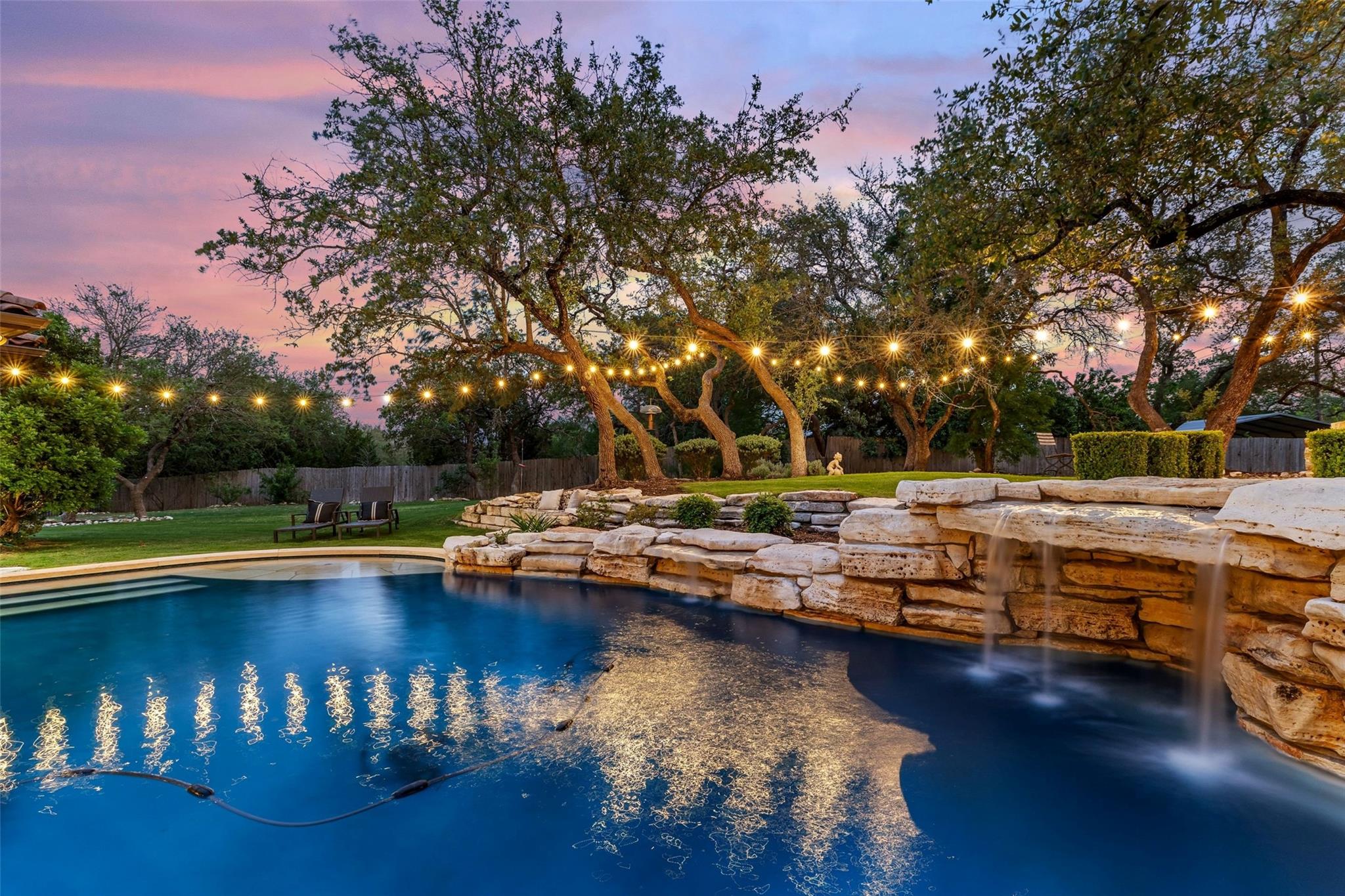105 Harbor Hill DR