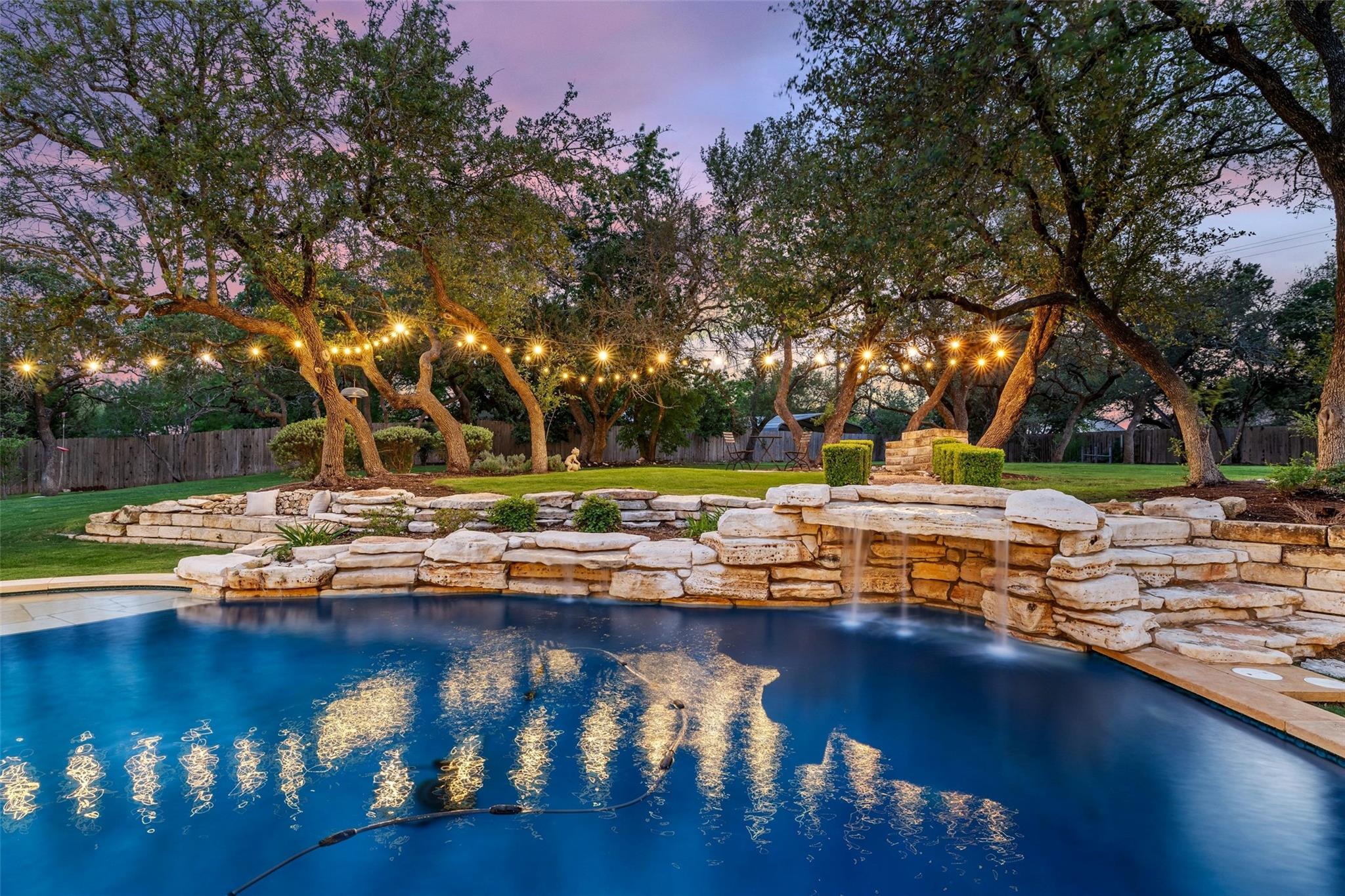 105 Harbor Hill DR