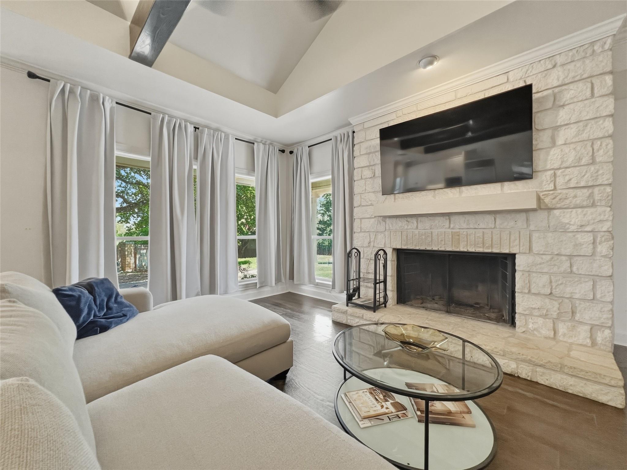 6 Candleleaf CT