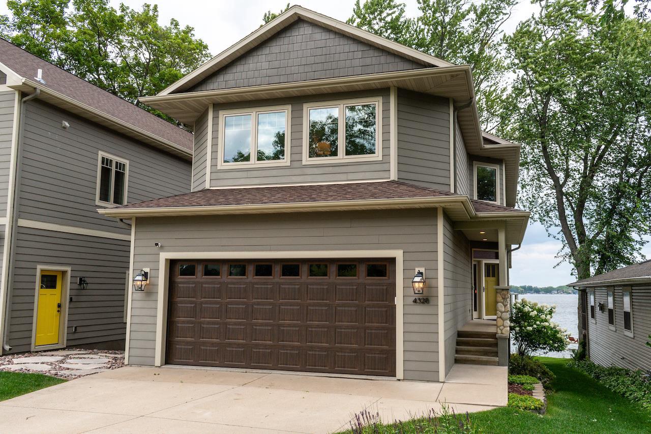 4328 South Jordan Drive