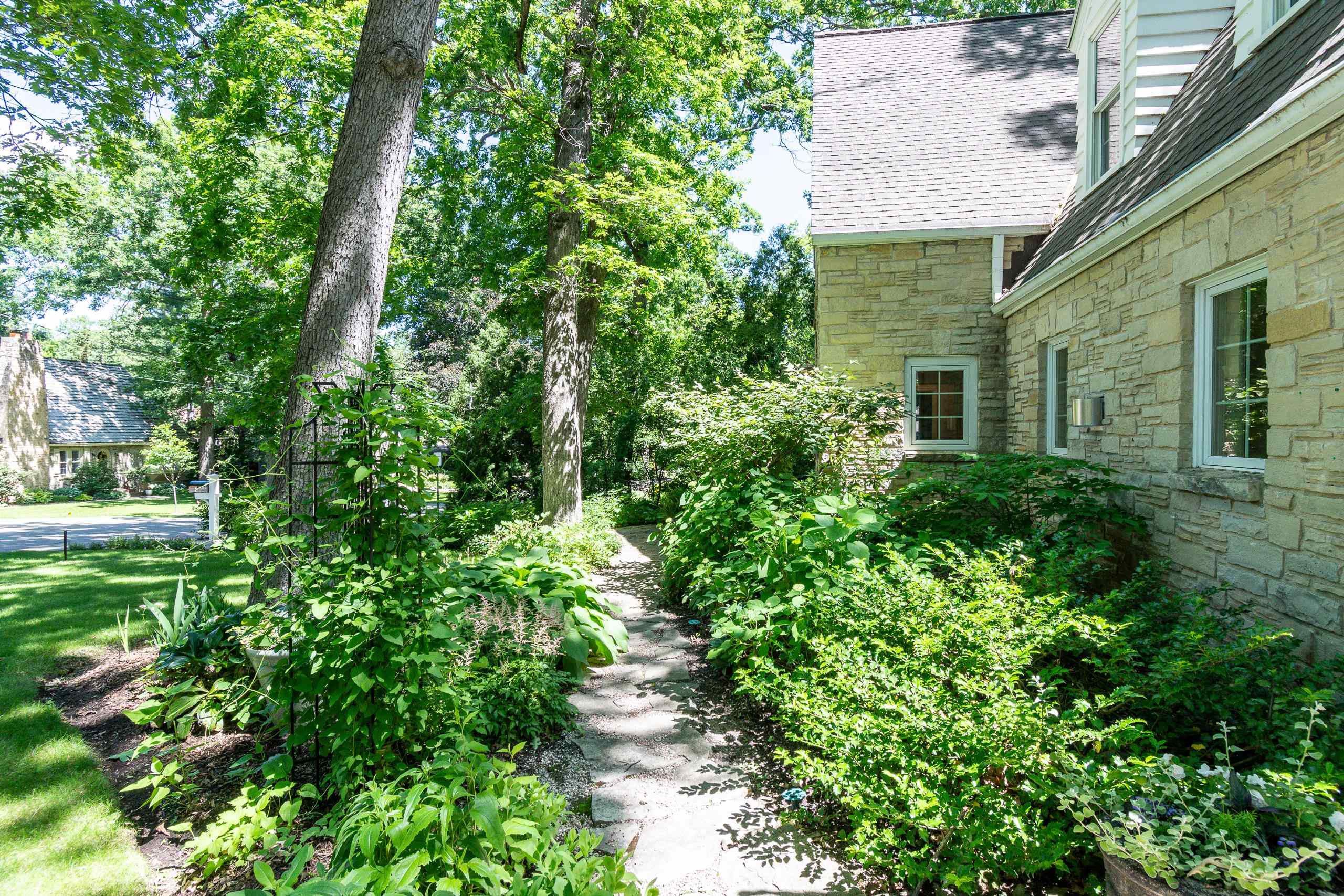 3315 Blackhawk Drive