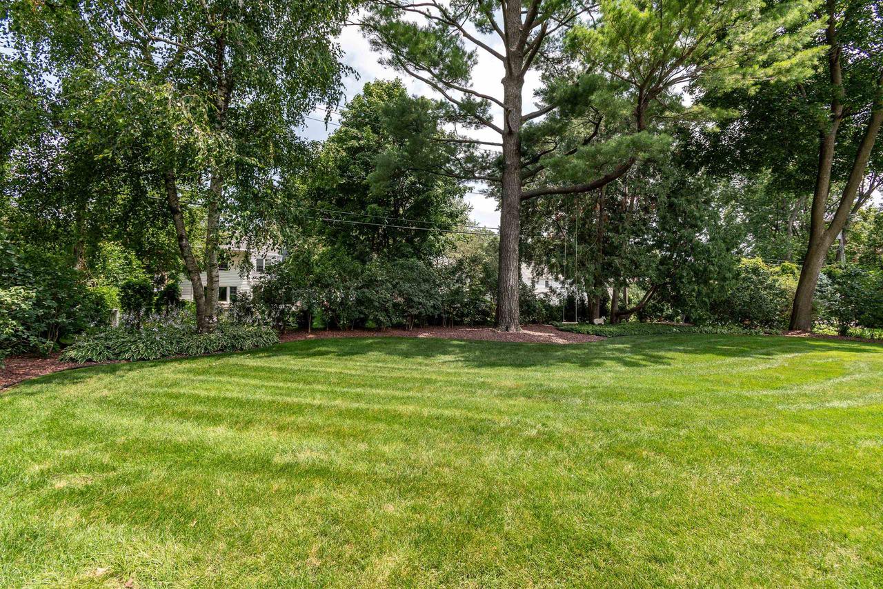 324 Lakewood Boulevard