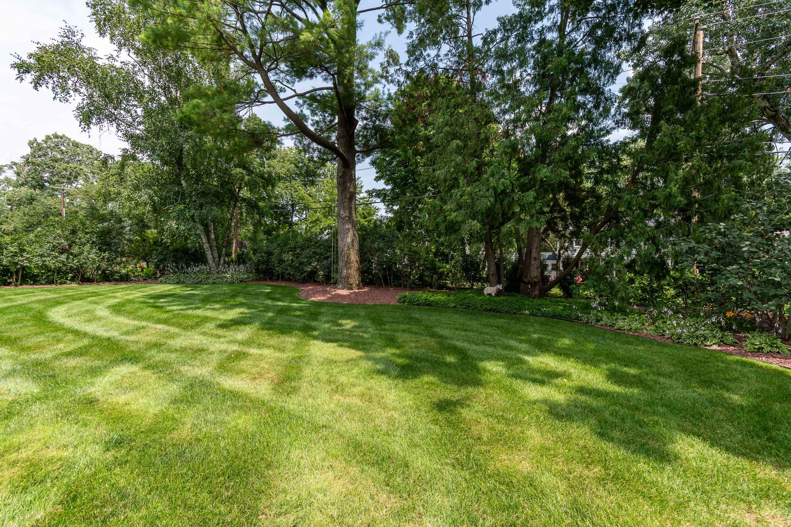 324 Lakewood Boulevard