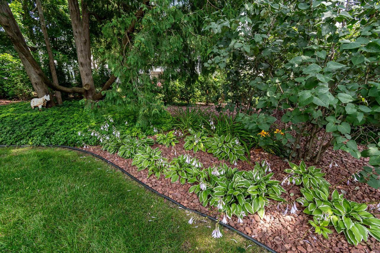 324 Lakewood Boulevard