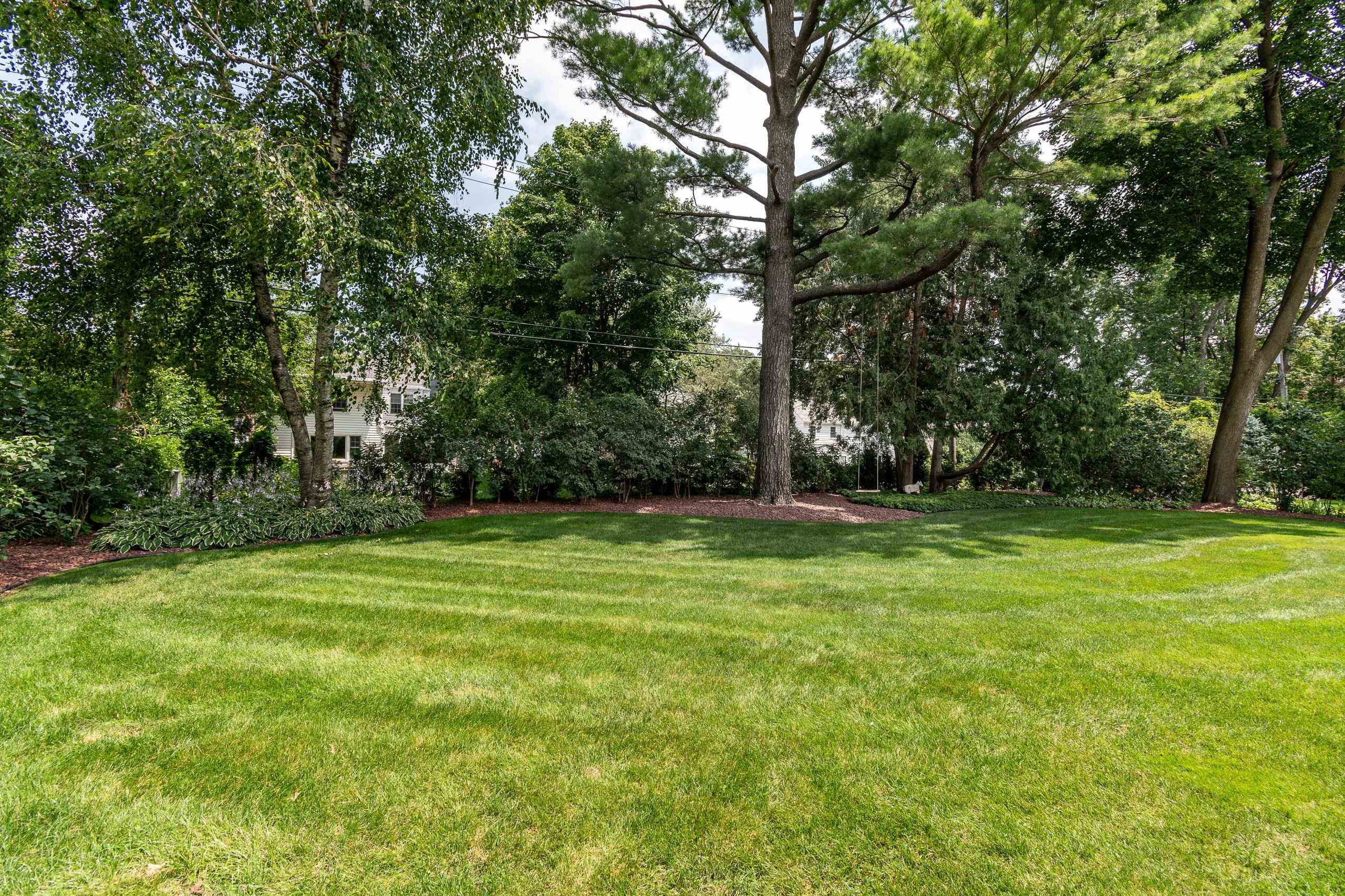 324 Lakewood Boulevard