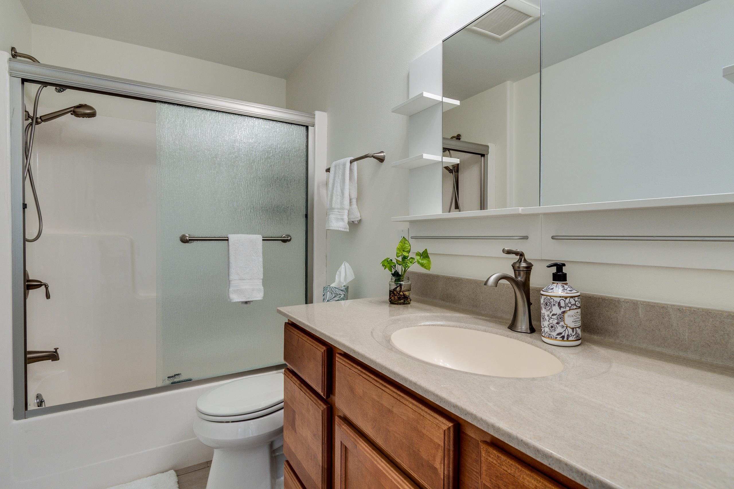 5350 Westport Road 19