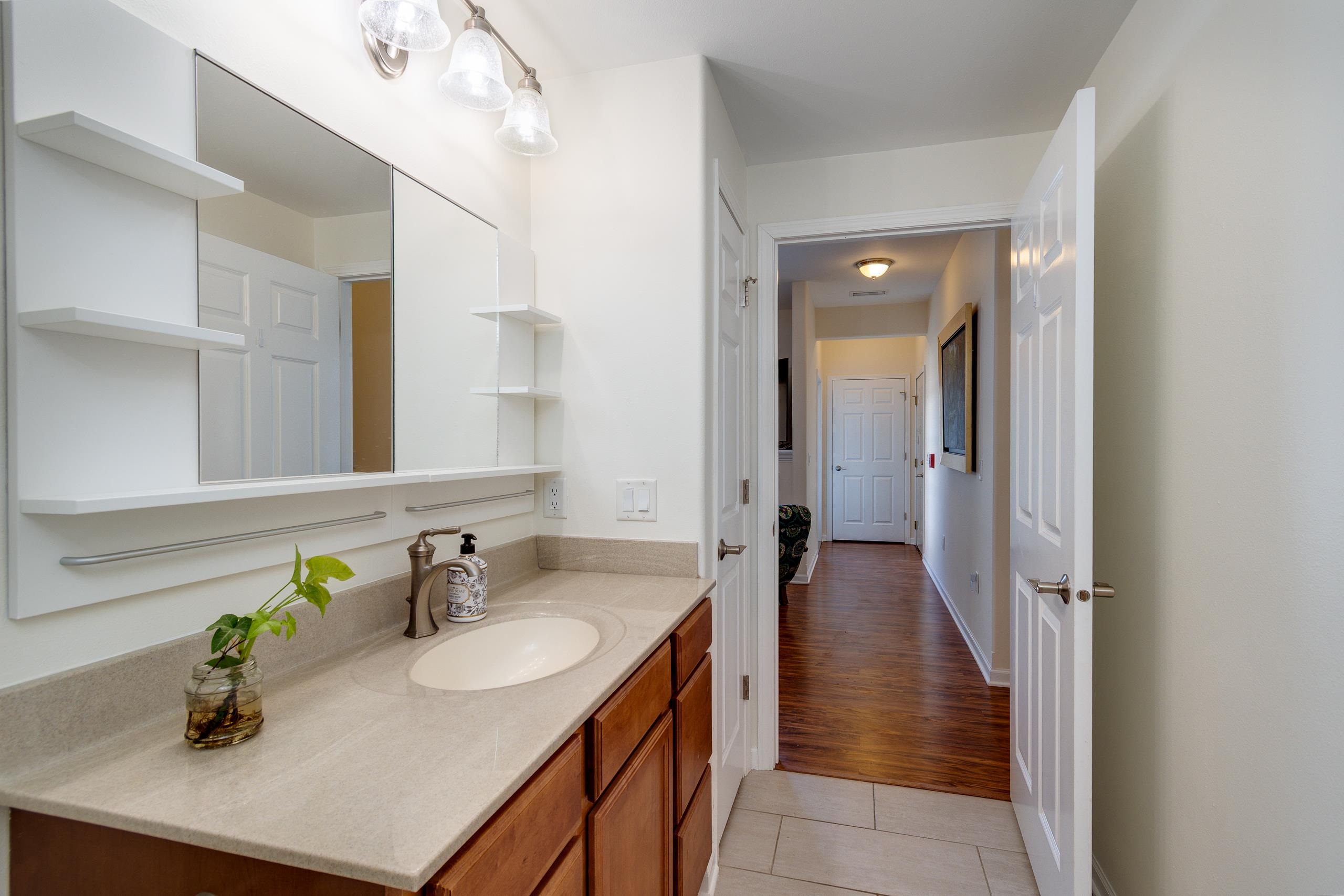 5350 Westport Road 19