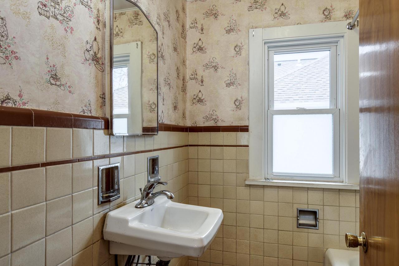 2018 East Mifflin Street