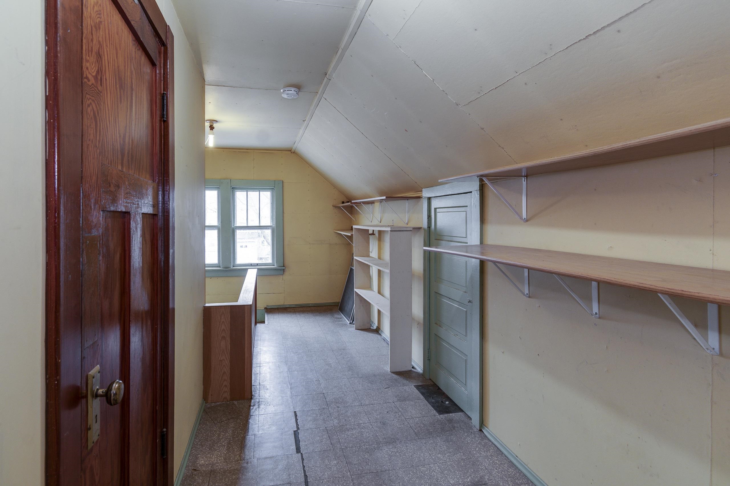 2018 E Mifflin Street