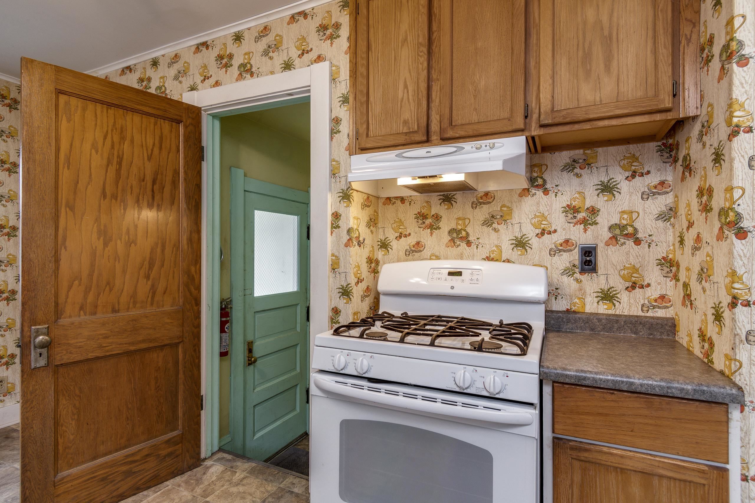 2018 E Mifflin Street