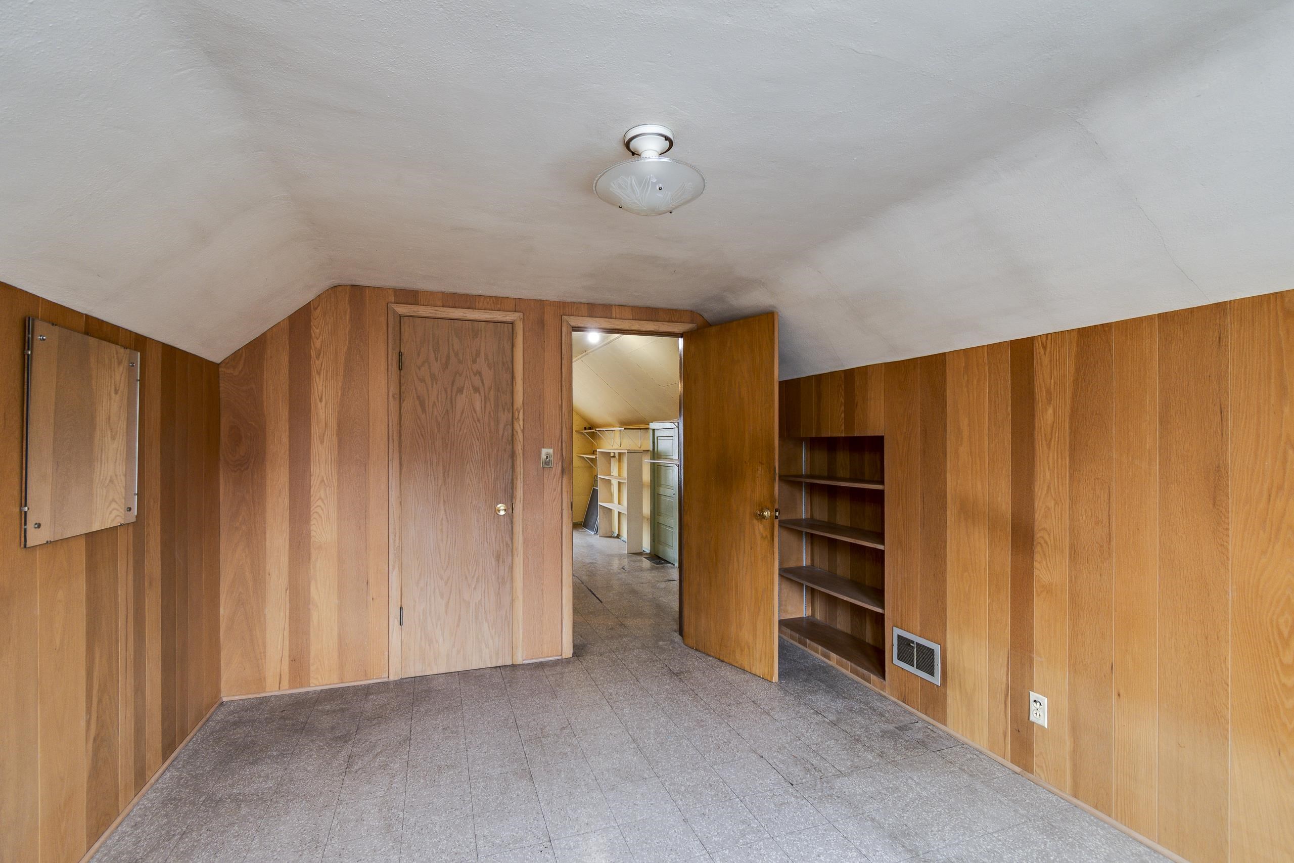 2018 E Mifflin Street