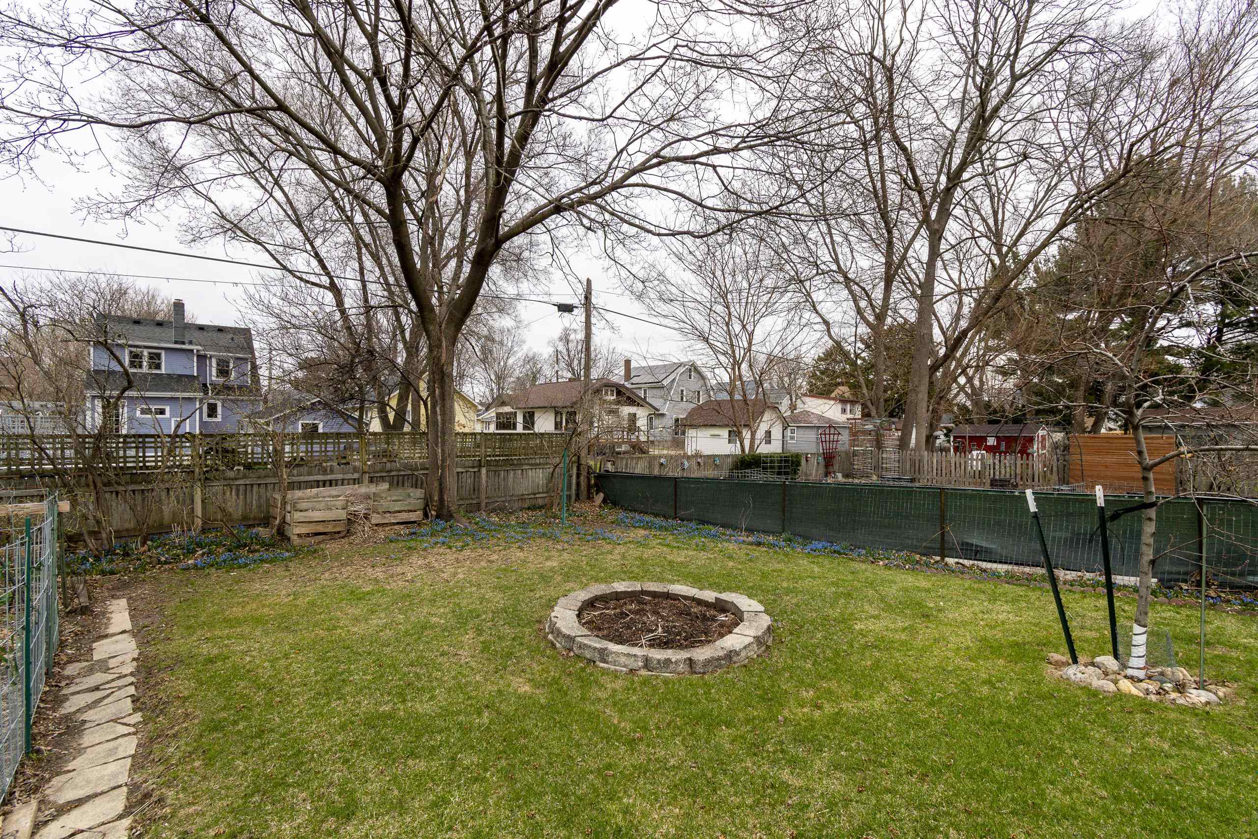 2018 E Mifflin Street