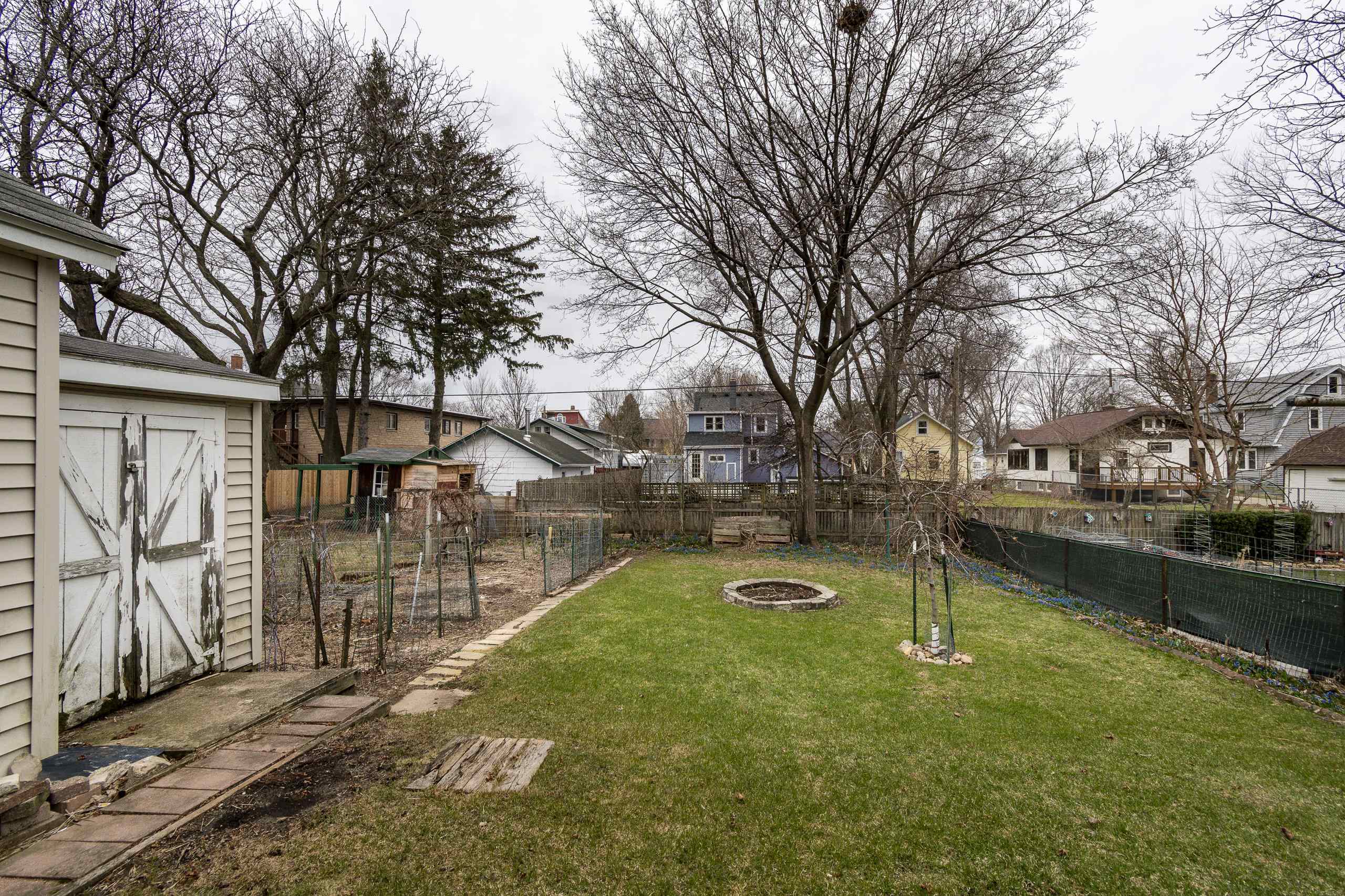 2018 E Mifflin Street