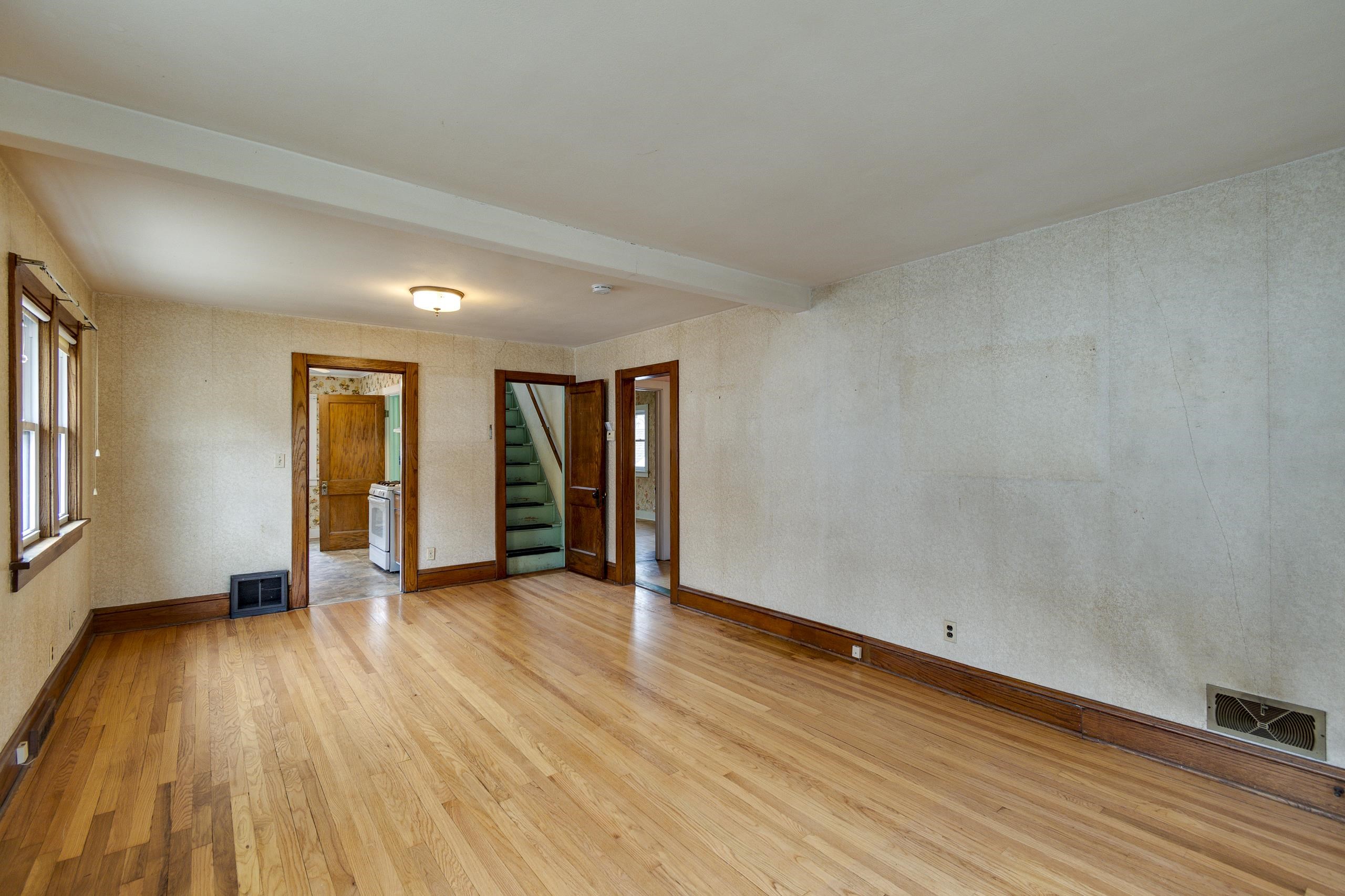 2018 E Mifflin Street