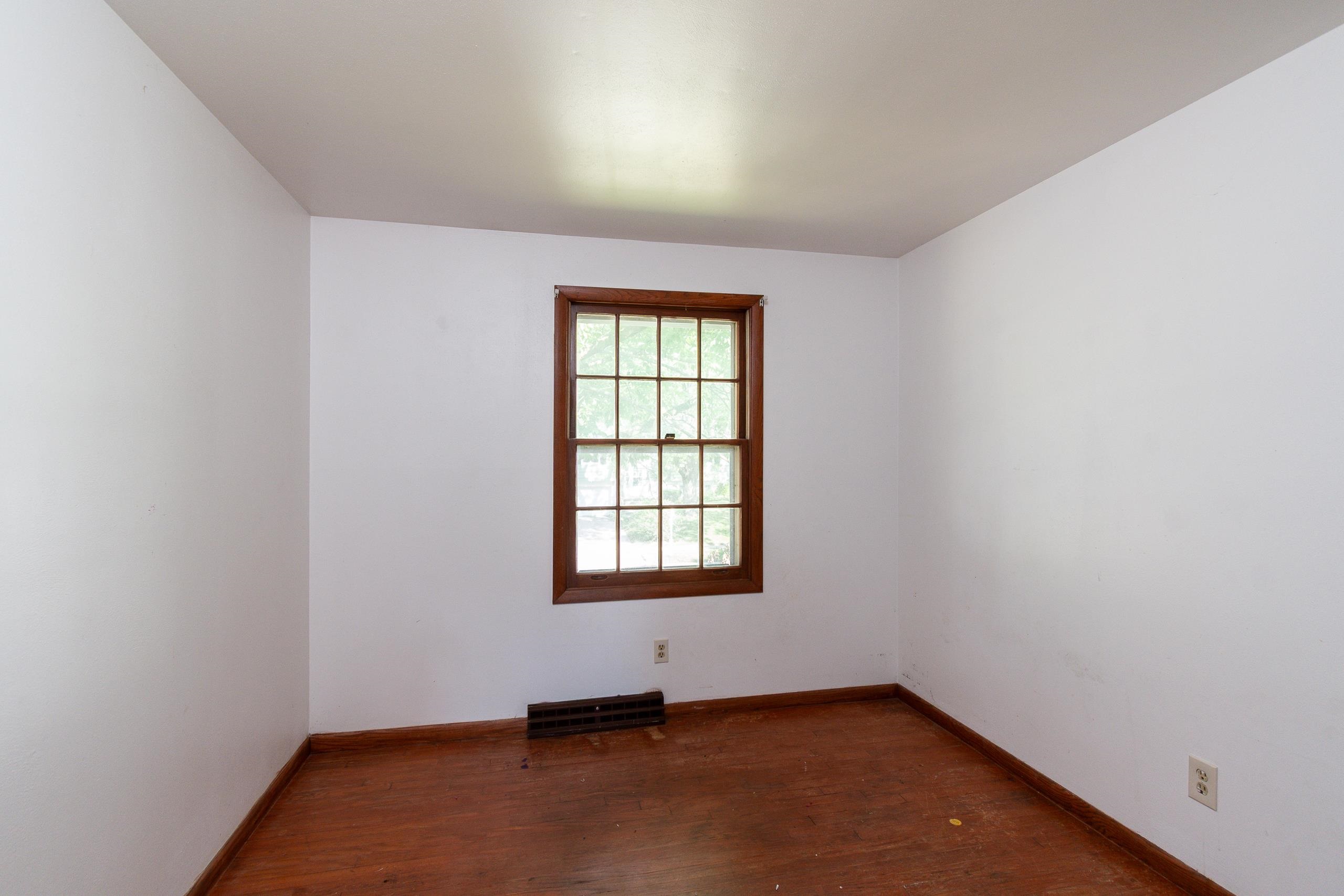 3034-3036 Churchill Drive