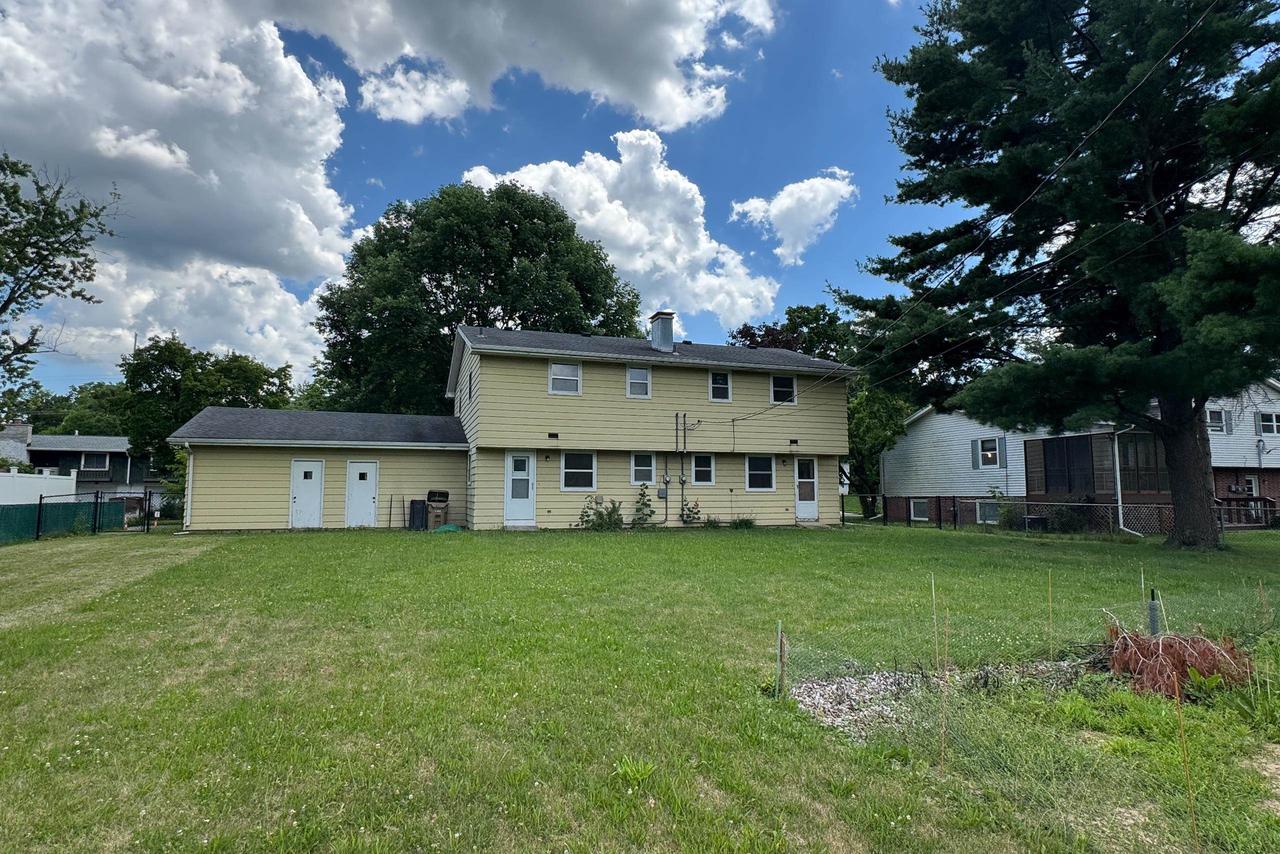 3034-3036 Churchill Drive