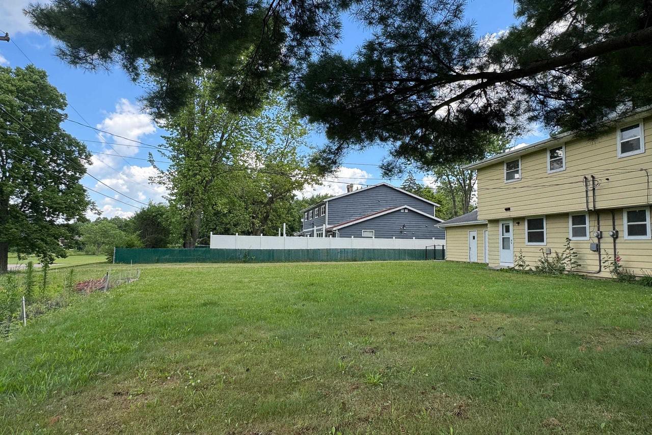 3034-3036 Churchill Drive