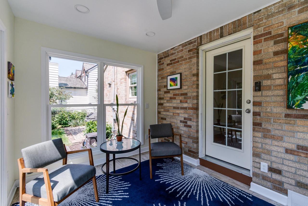 151 Lakewood Boulevard