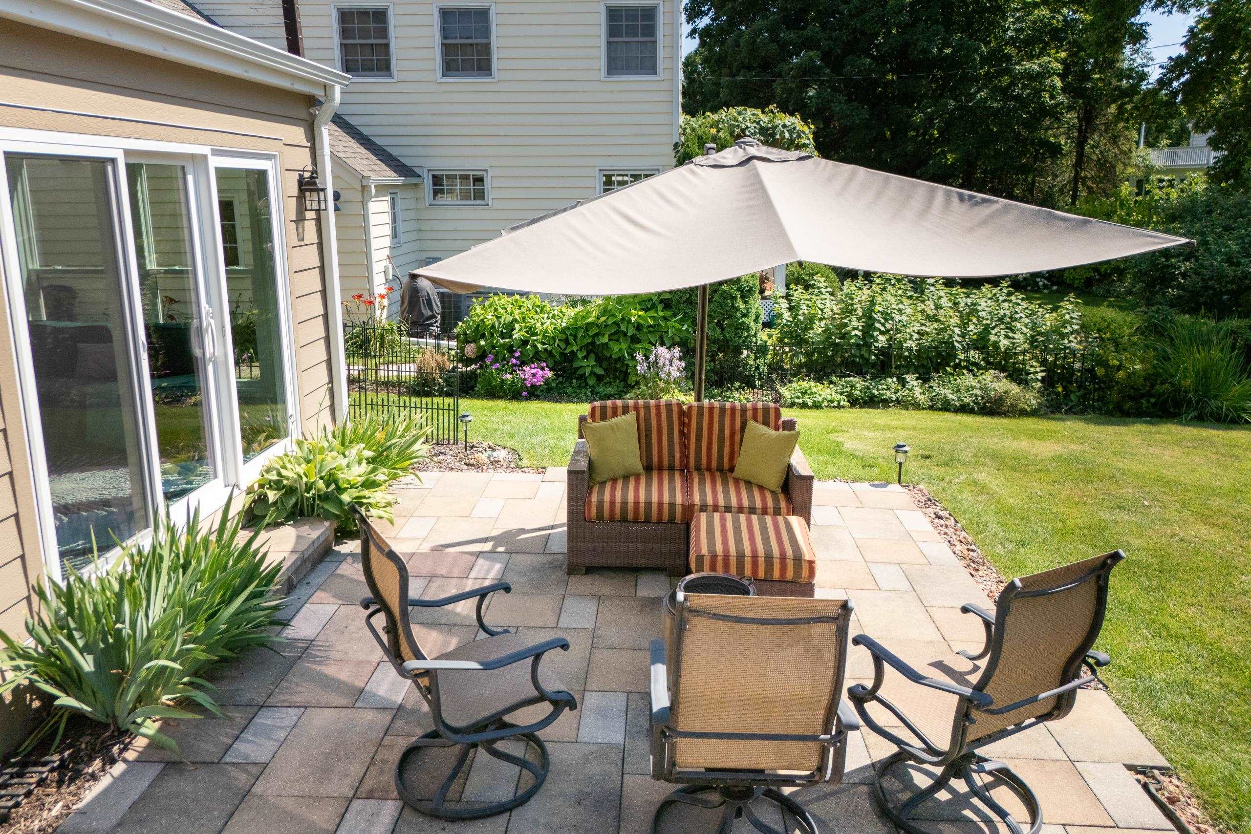 151 Lakewood Boulevard