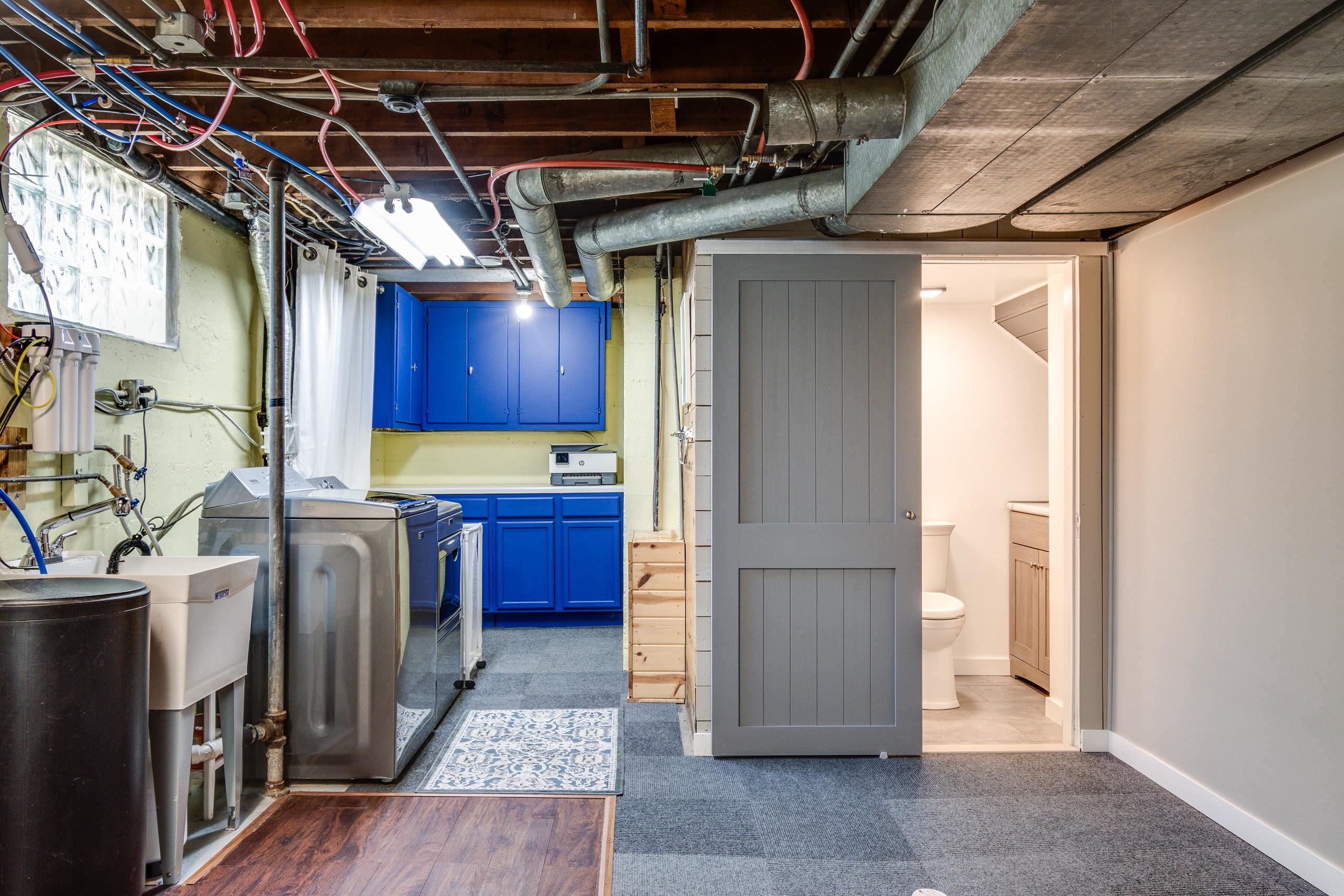 151 Lakewood Boulevard