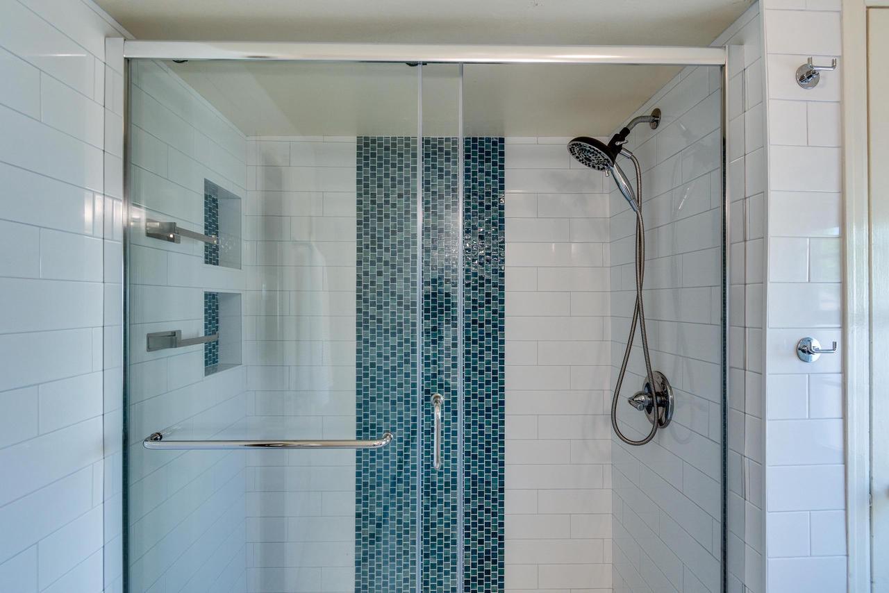 151 Lakewood Boulevard