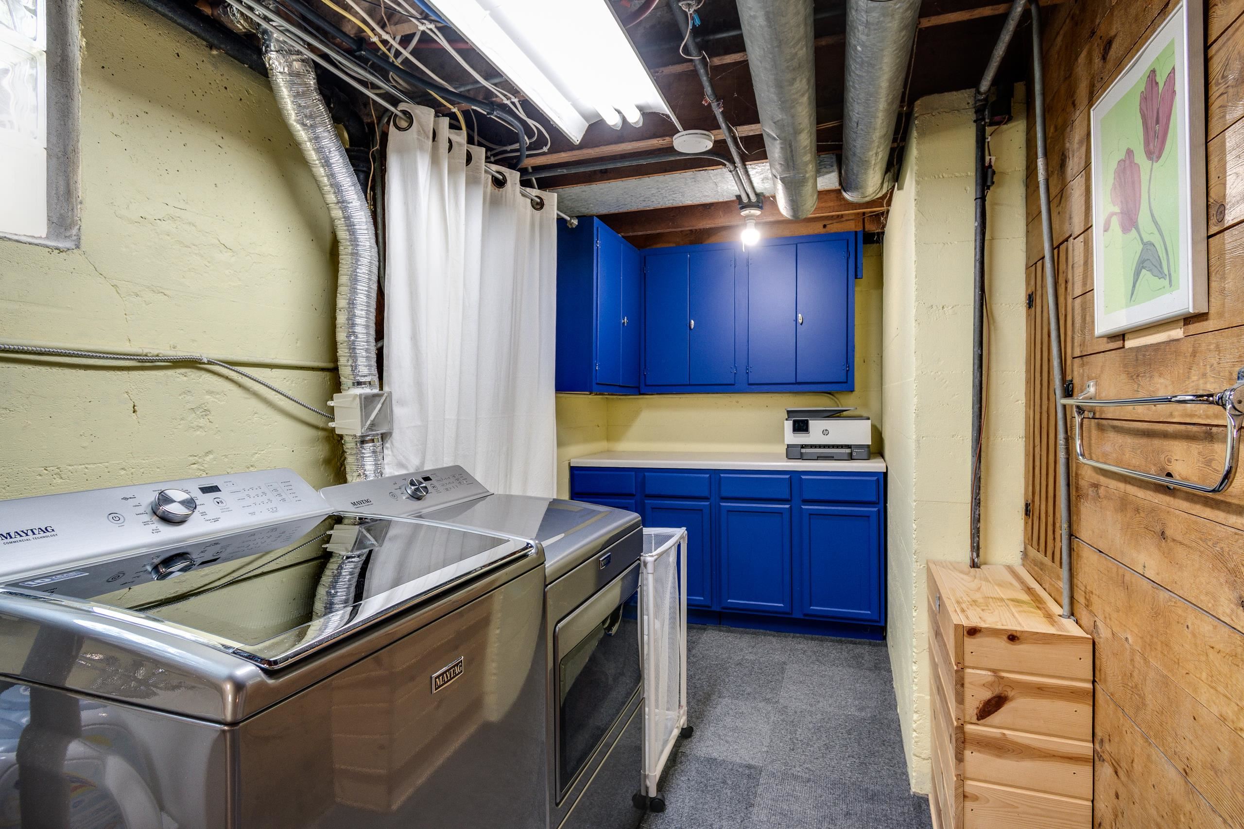 151 Lakewood Boulevard