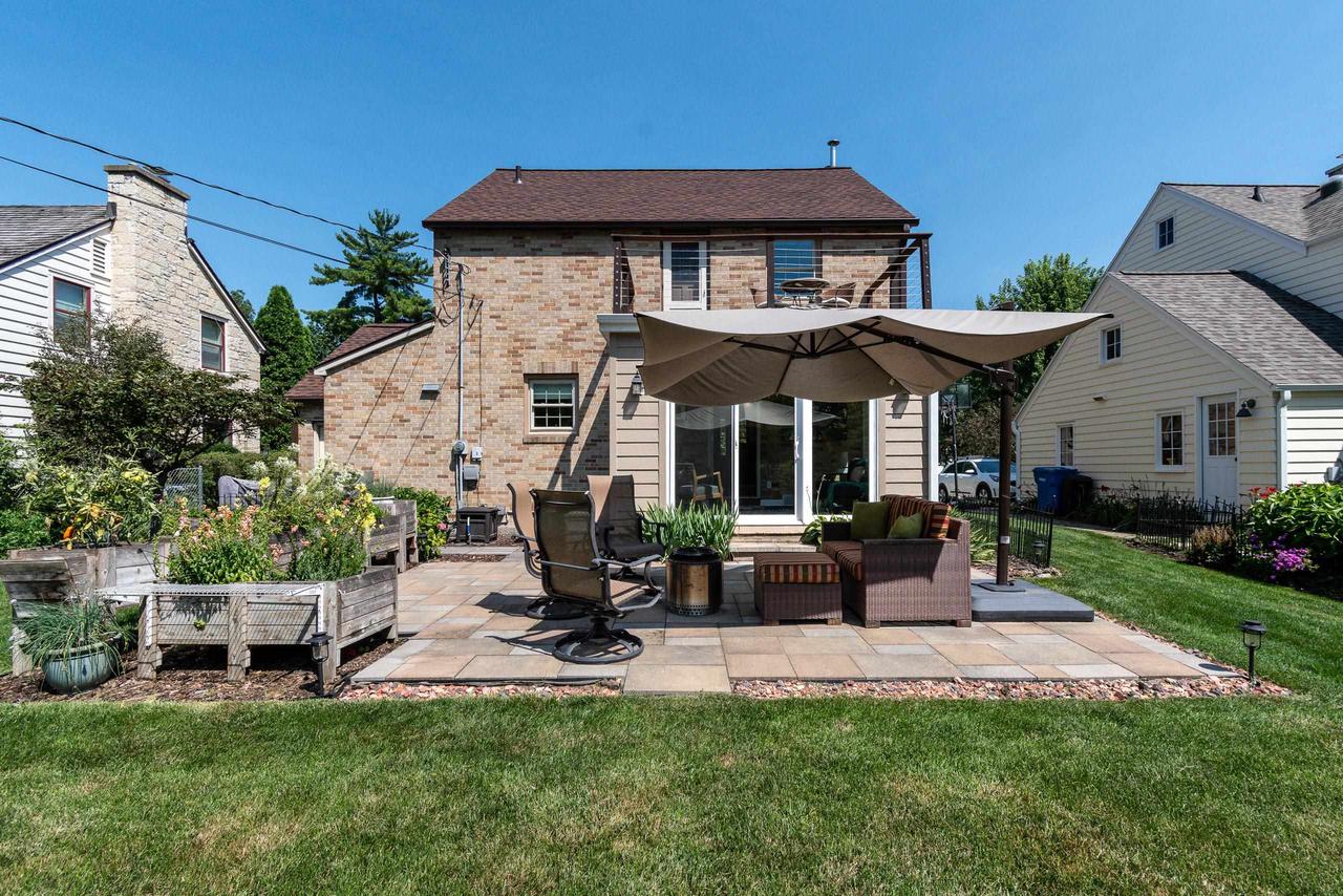 151 Lakewood Boulevard