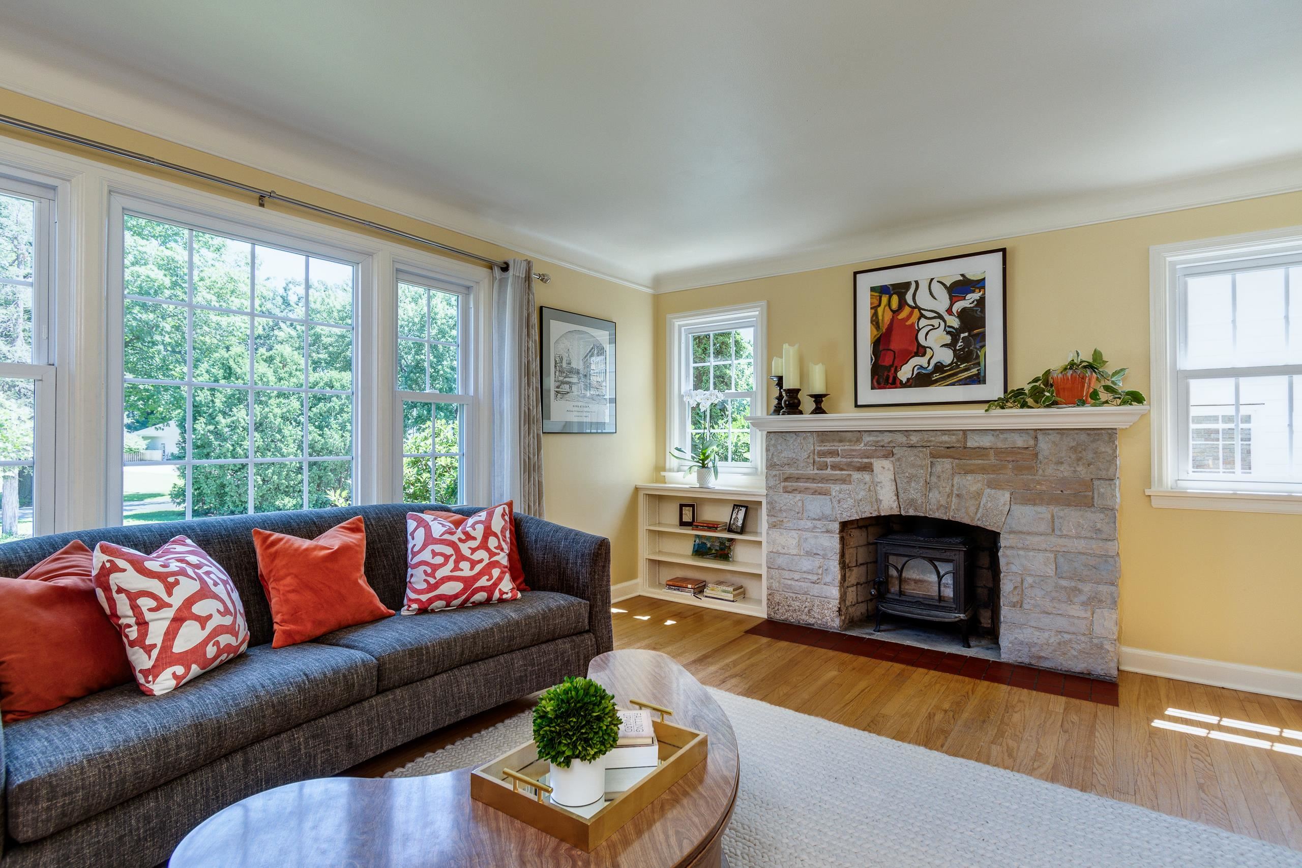 151 Lakewood Boulevard