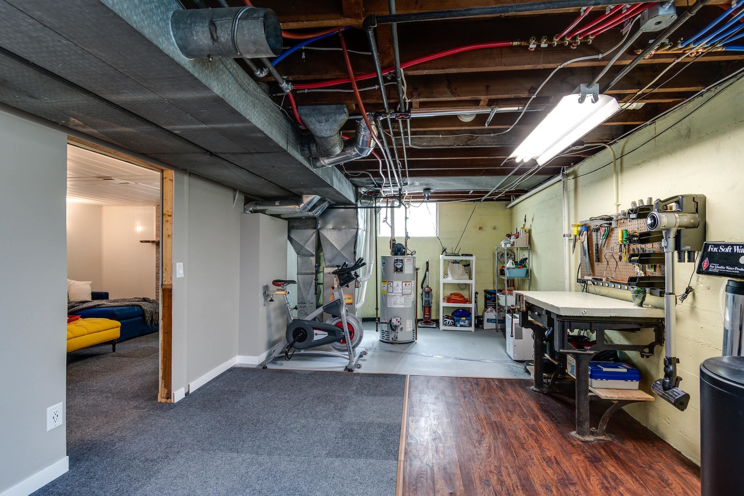 151 Lakewood Boulevard