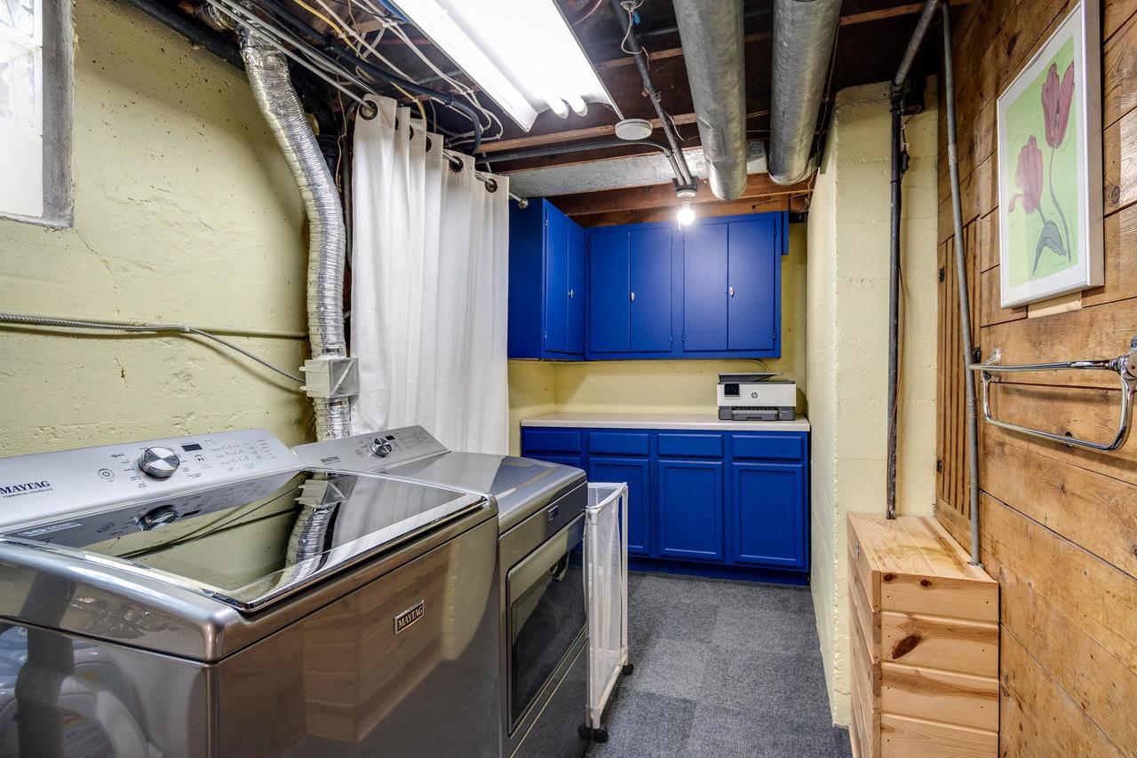 151 Lakewood Boulevard