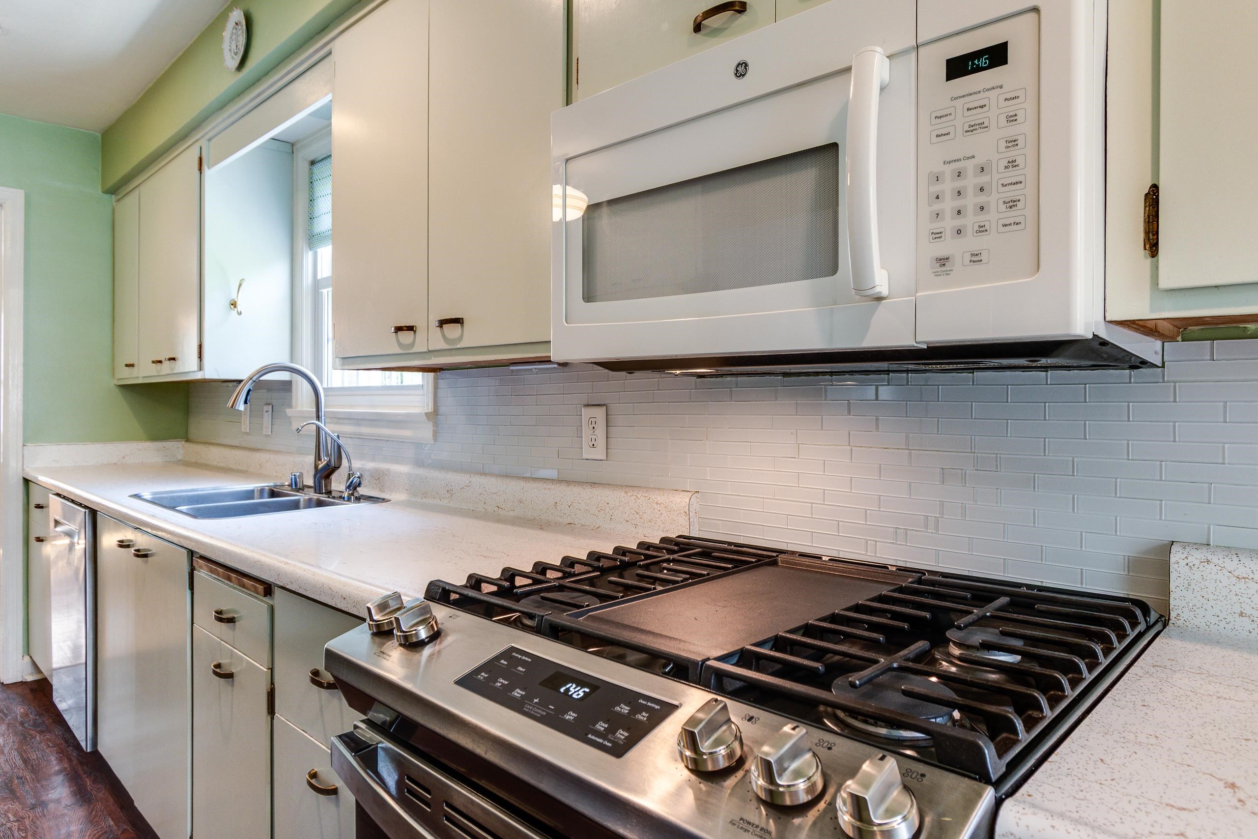 151 Lakewood Boulevard