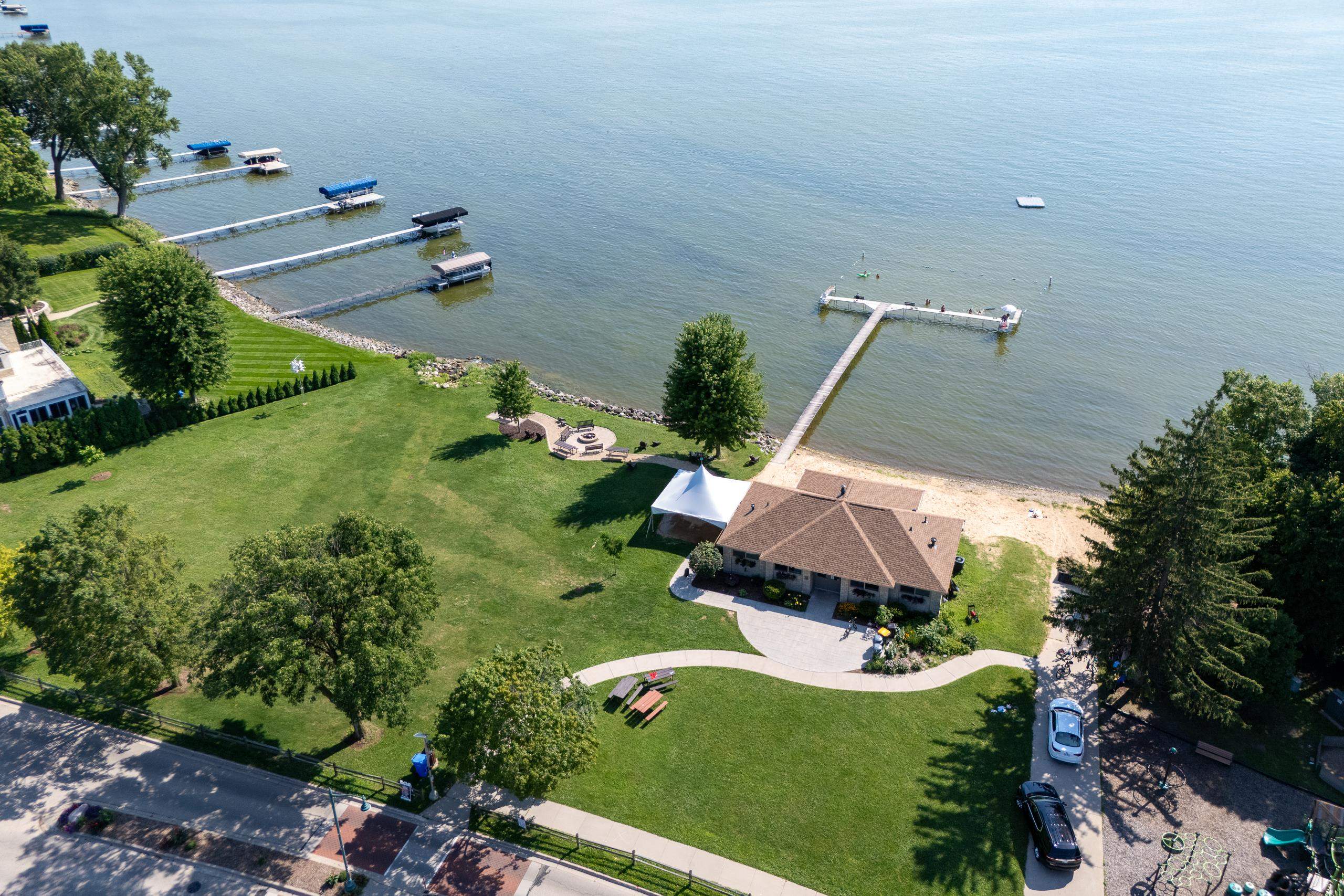 151 Lakewood Boulevard