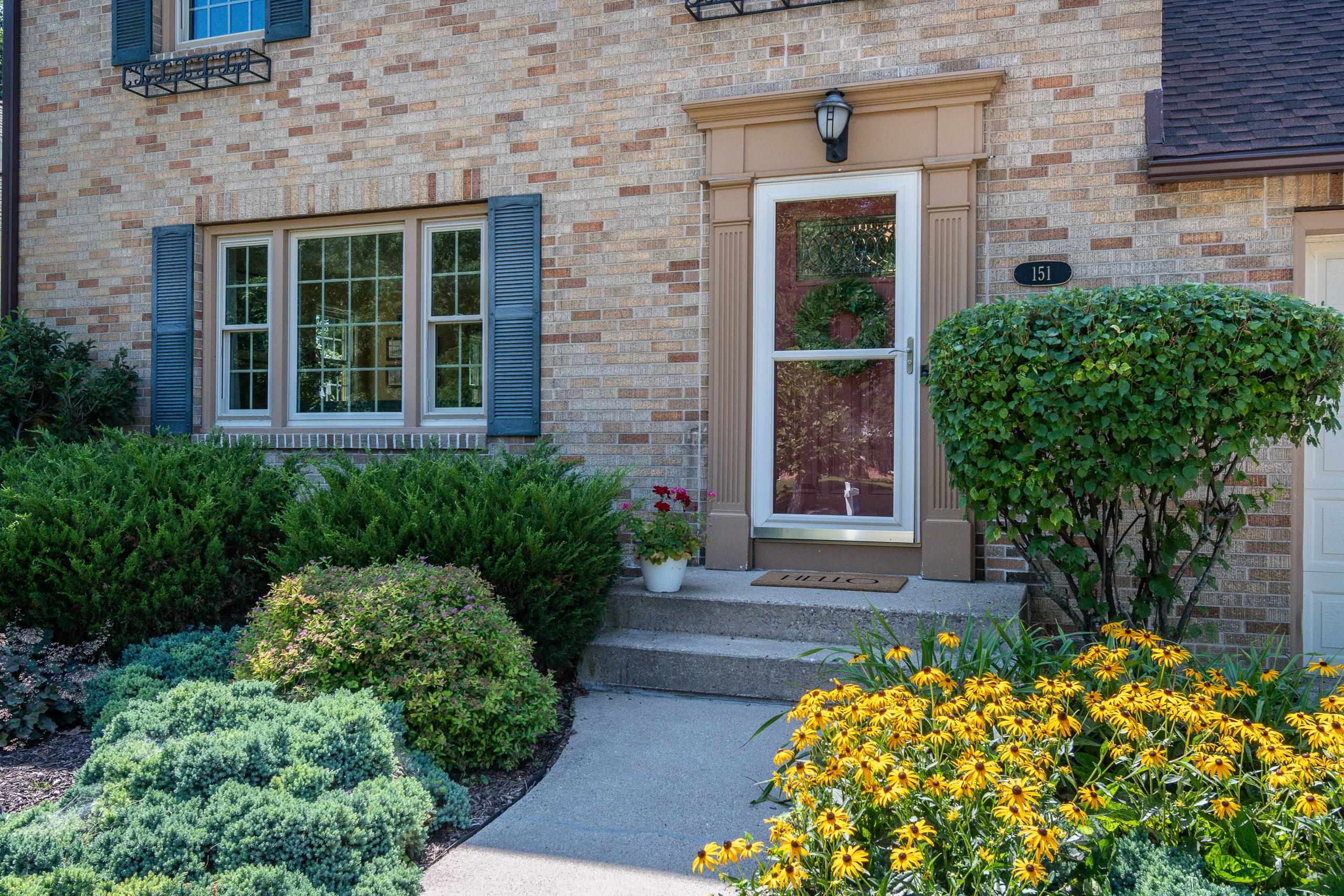 151 Lakewood Boulevard