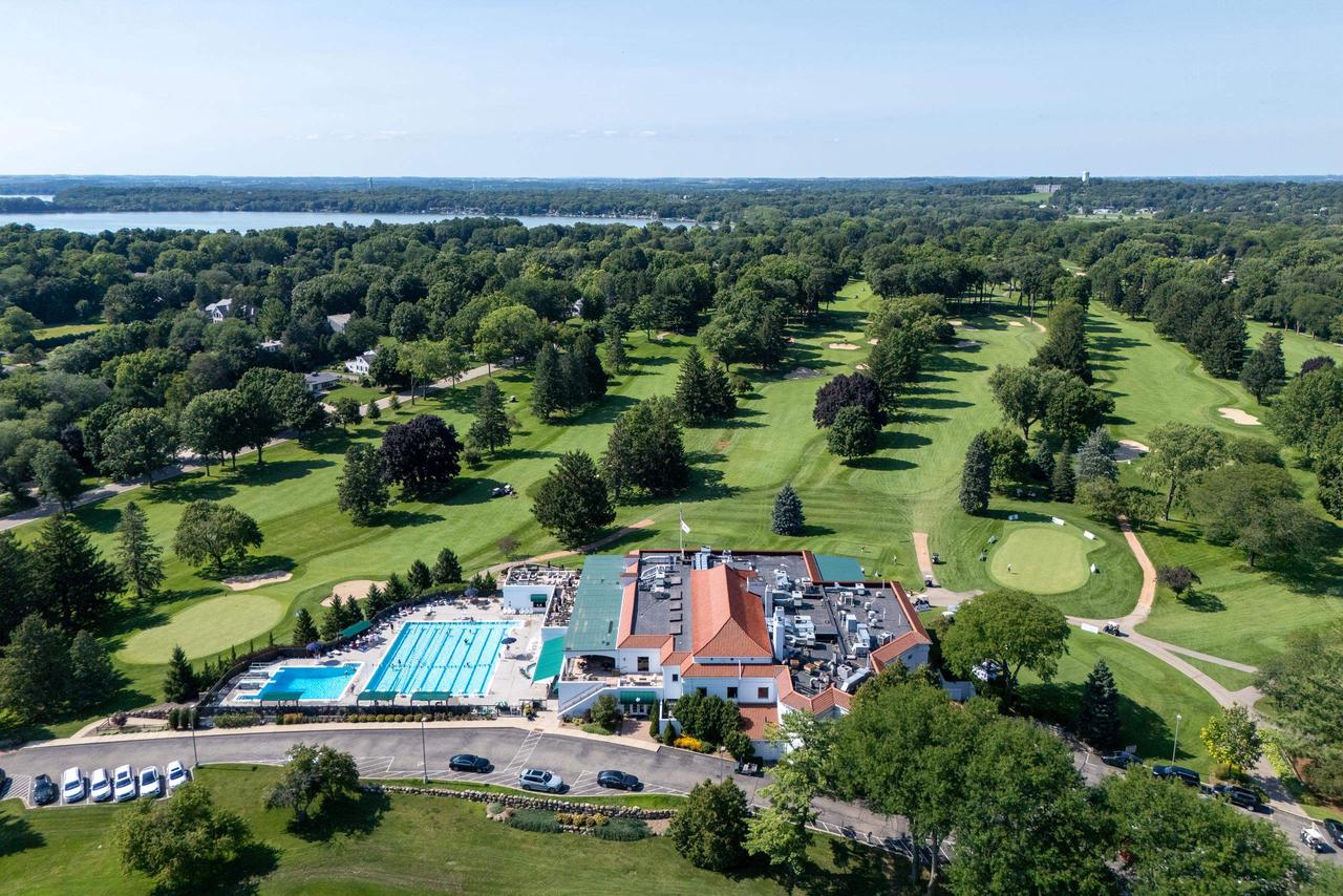 151 Lakewood Boulevard