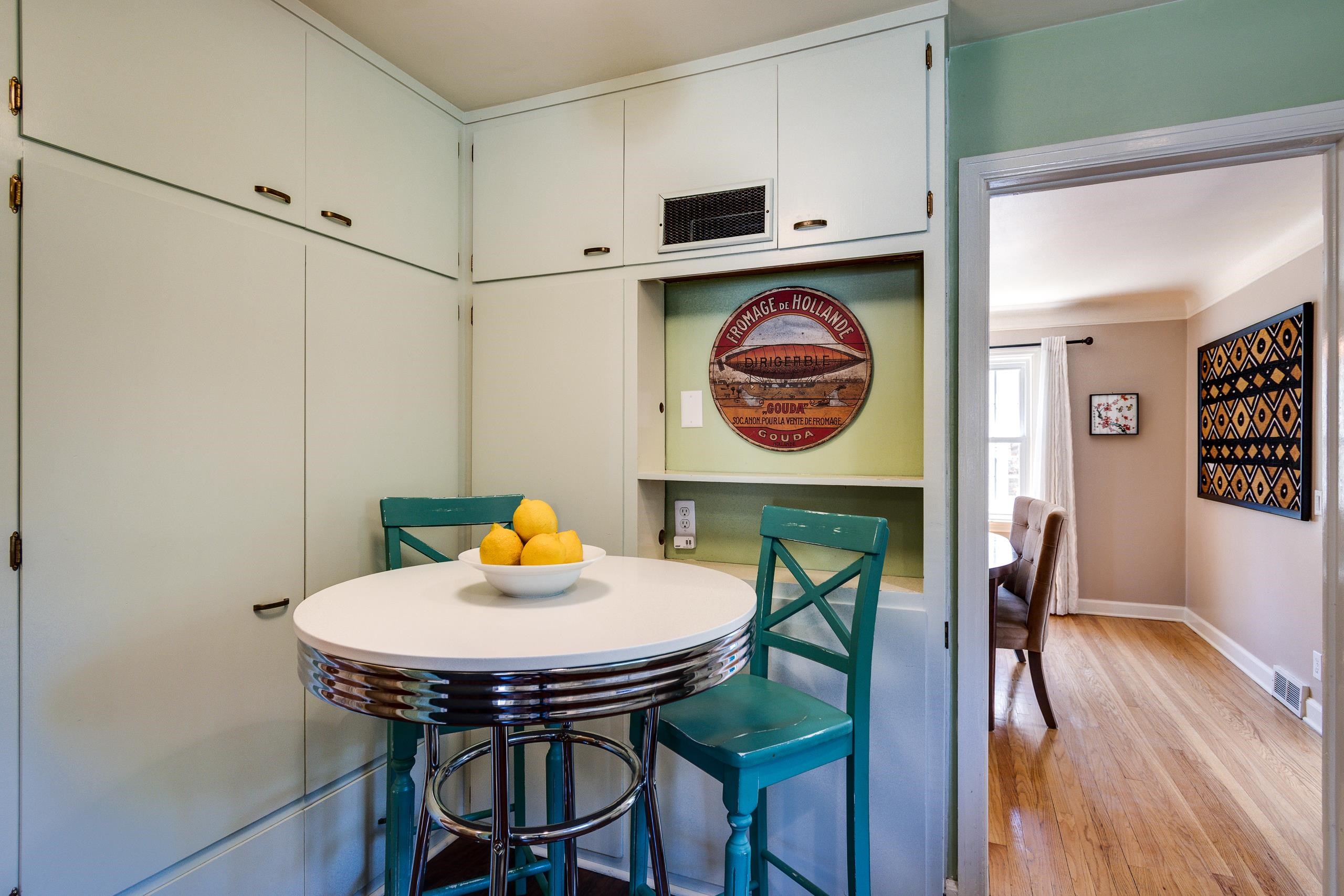 151 Lakewood Boulevard