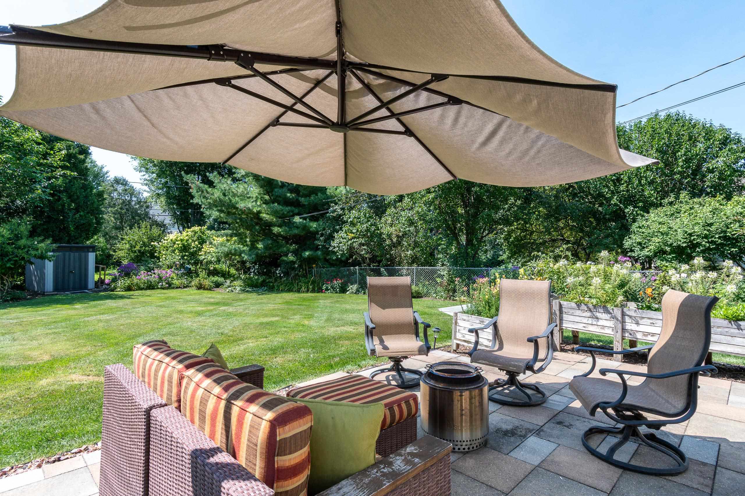 151 Lakewood Boulevard