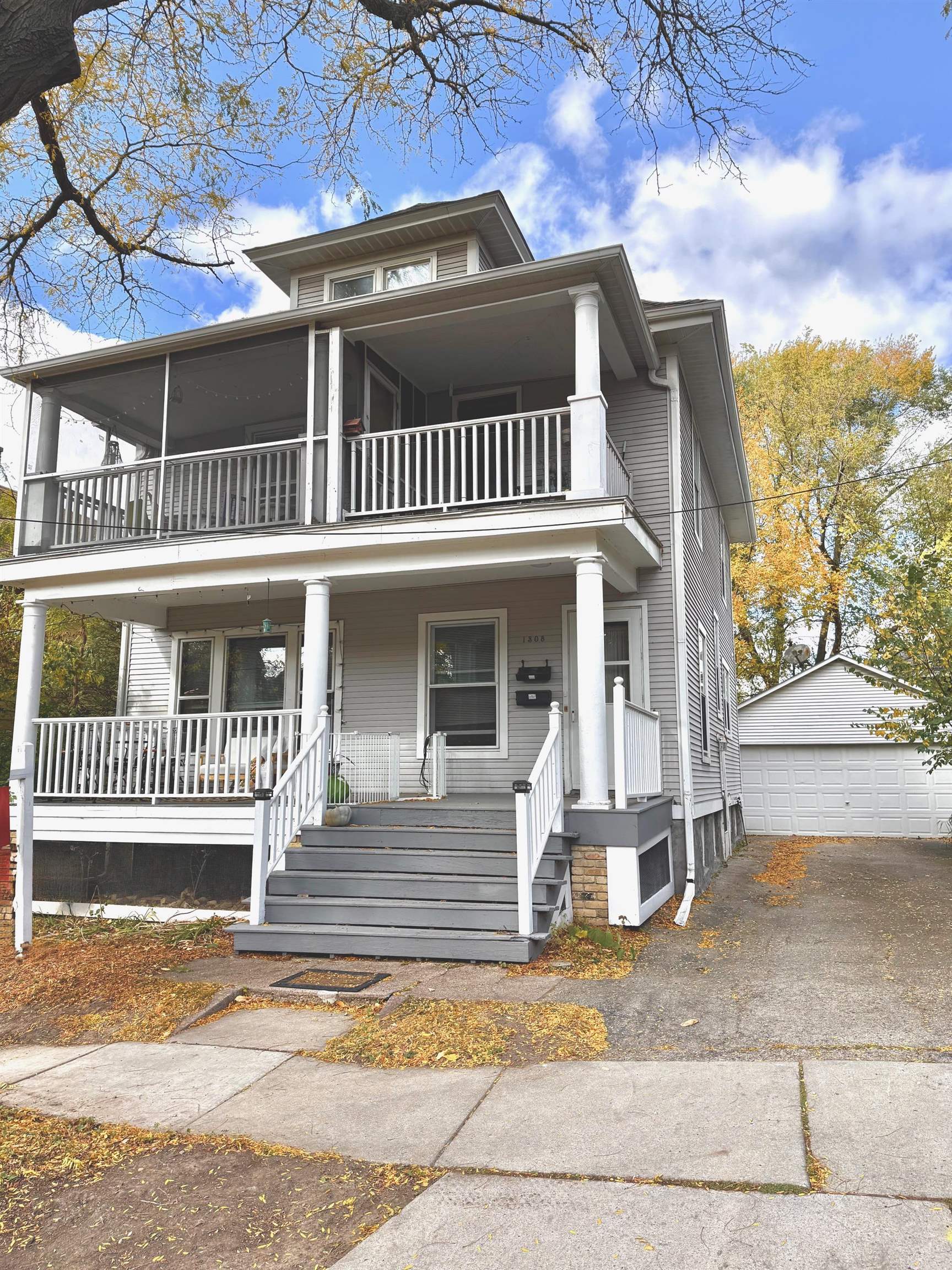 1308 Eberhardt Court 2