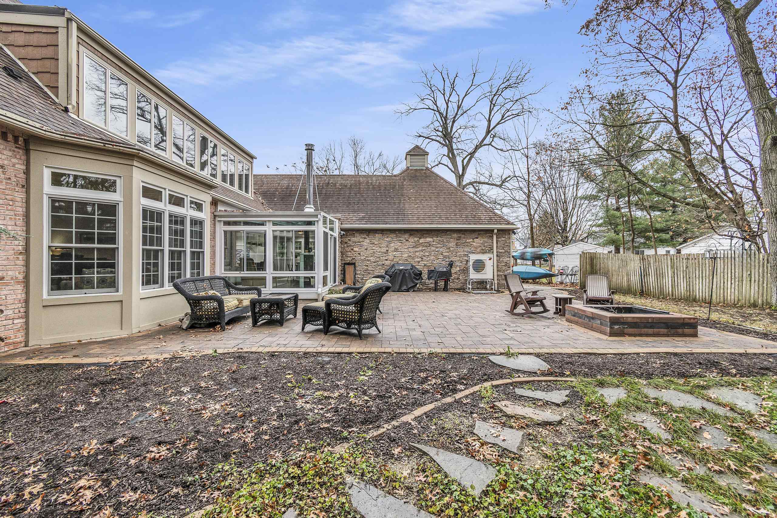 1428 Carrington Street