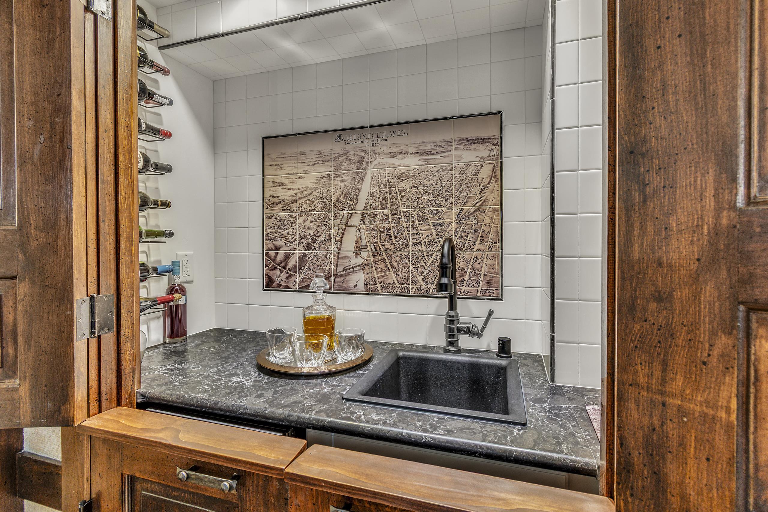 1428 Carrington Street