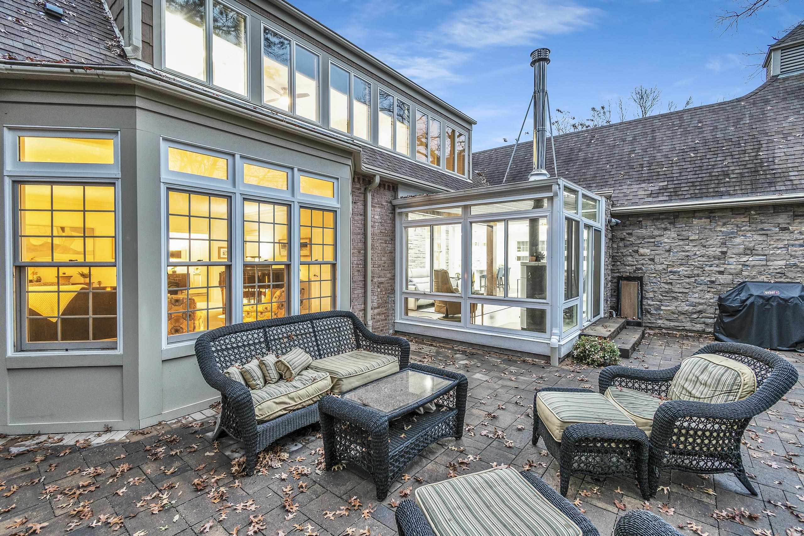 1428 Carrington Street