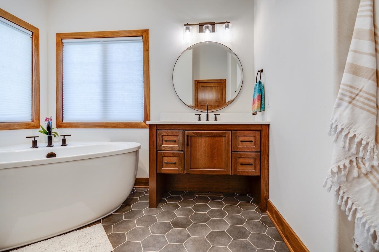 5786 Derby Downs Drive