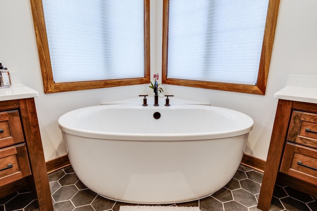 5786 Derby Downs Drive