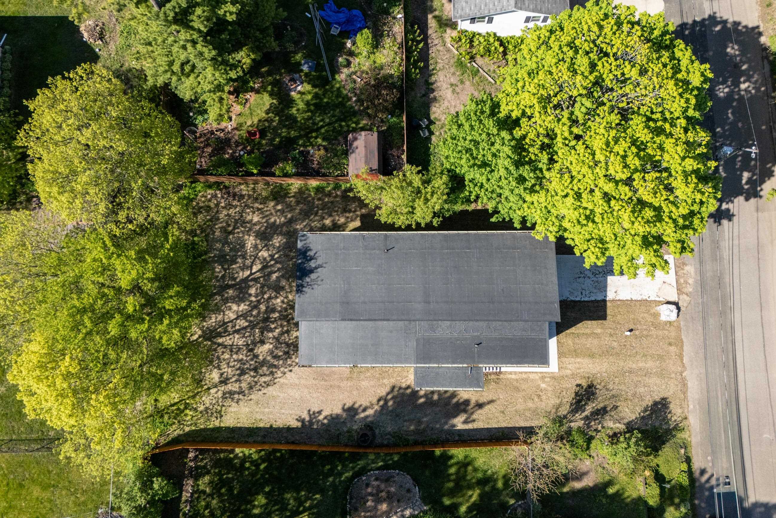 105 E Lakeview Avenue
