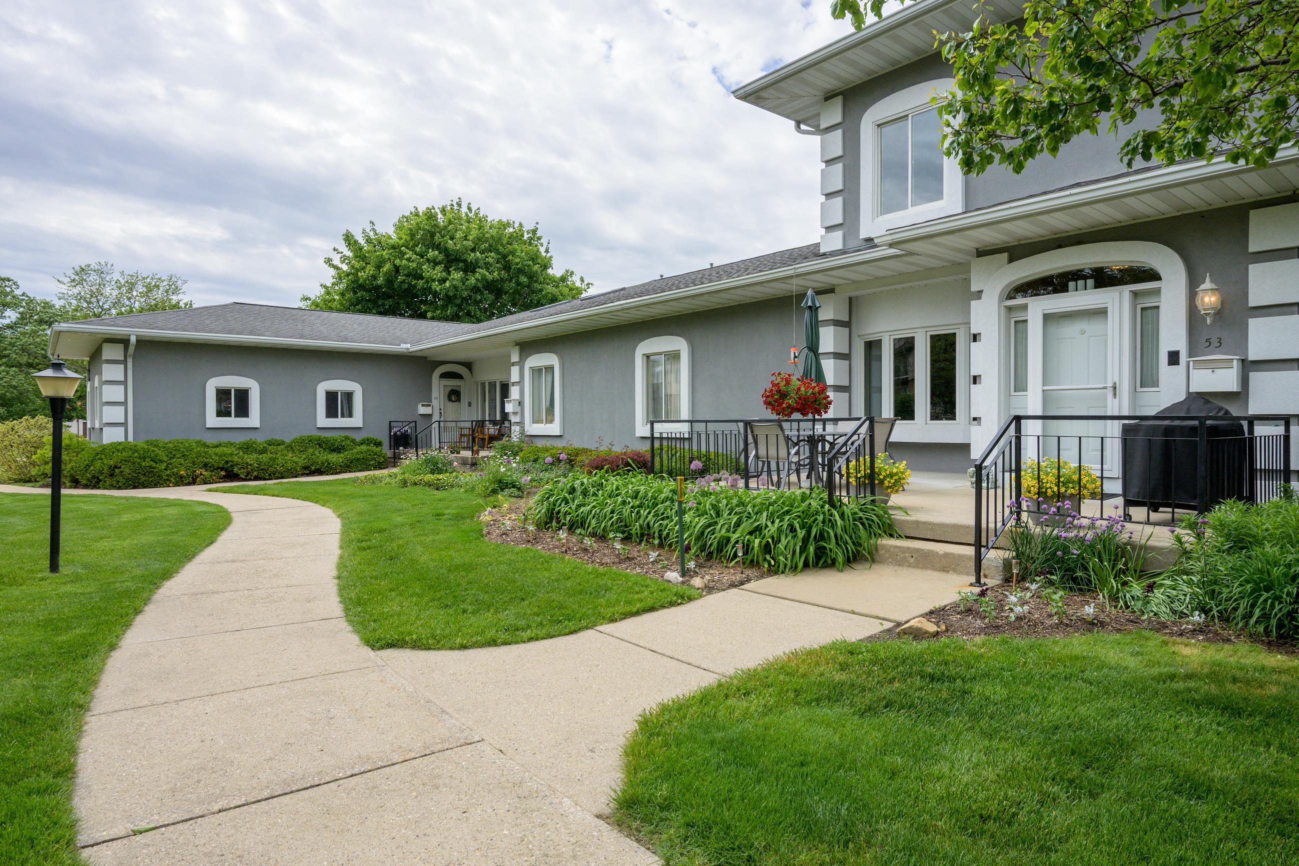 53 Golf Parkway