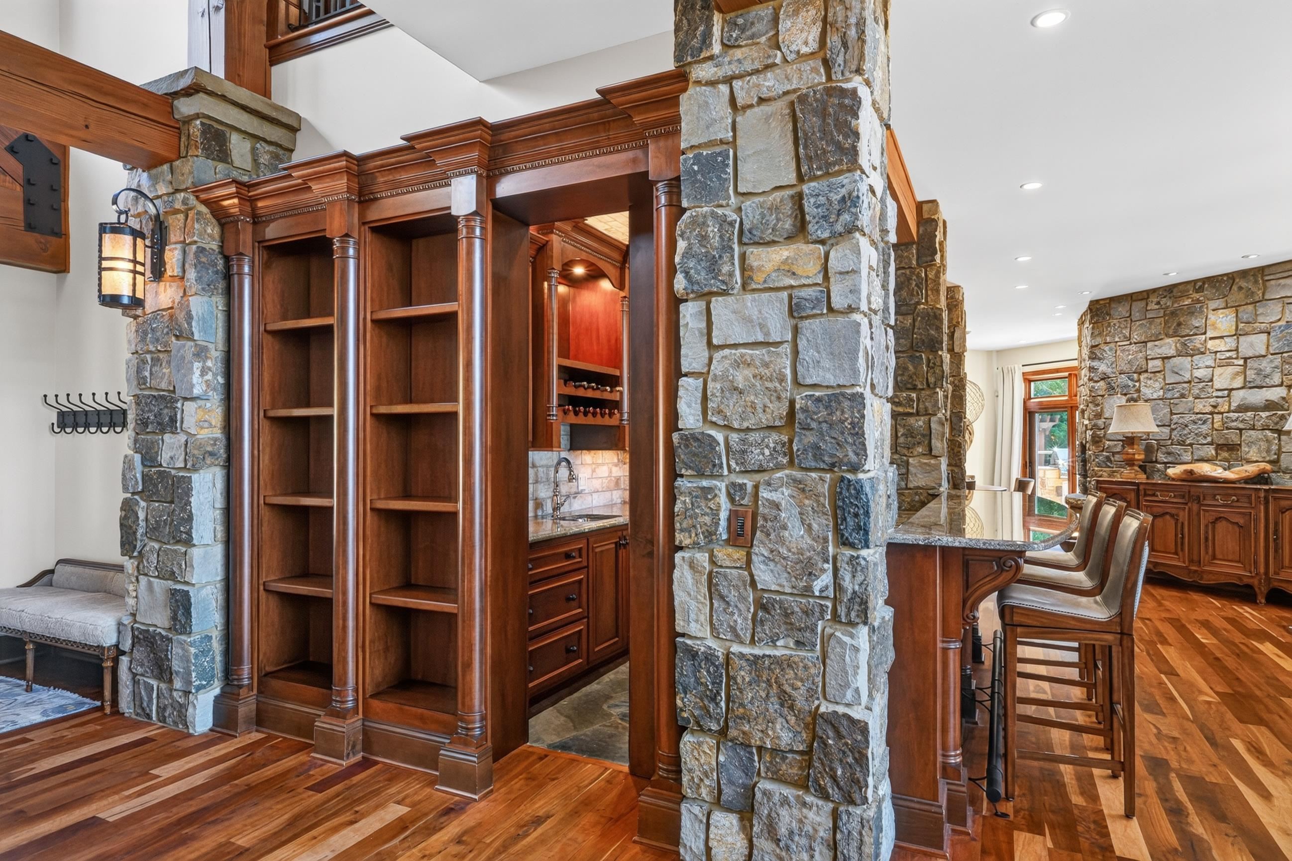 5707 Bay Shore Drive