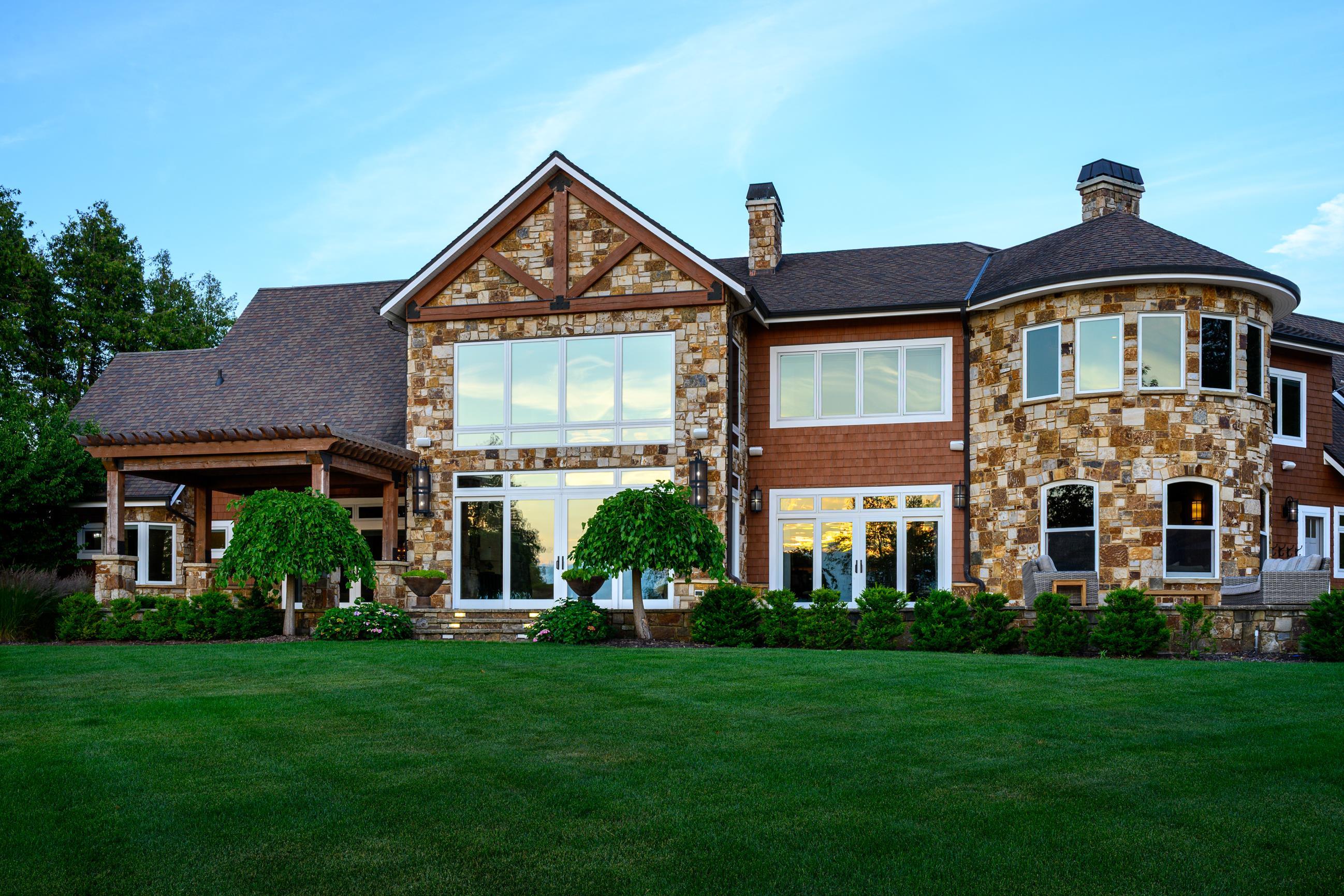 5707 Bay Shore Drive